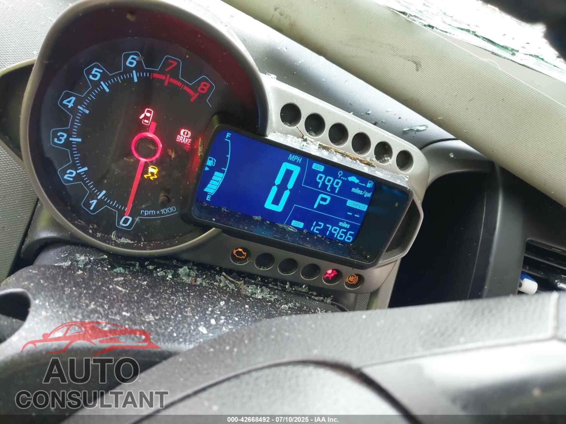 CHEVROLET SONIC 2015 - 1G1JA5SH3F4128681