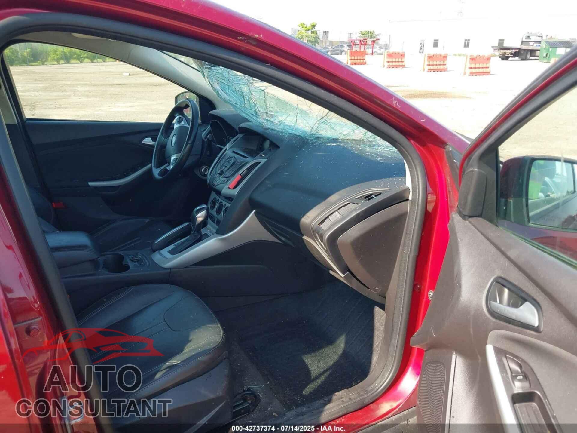 FORD FOCUS 2013 - 1FADP3F23DL383806