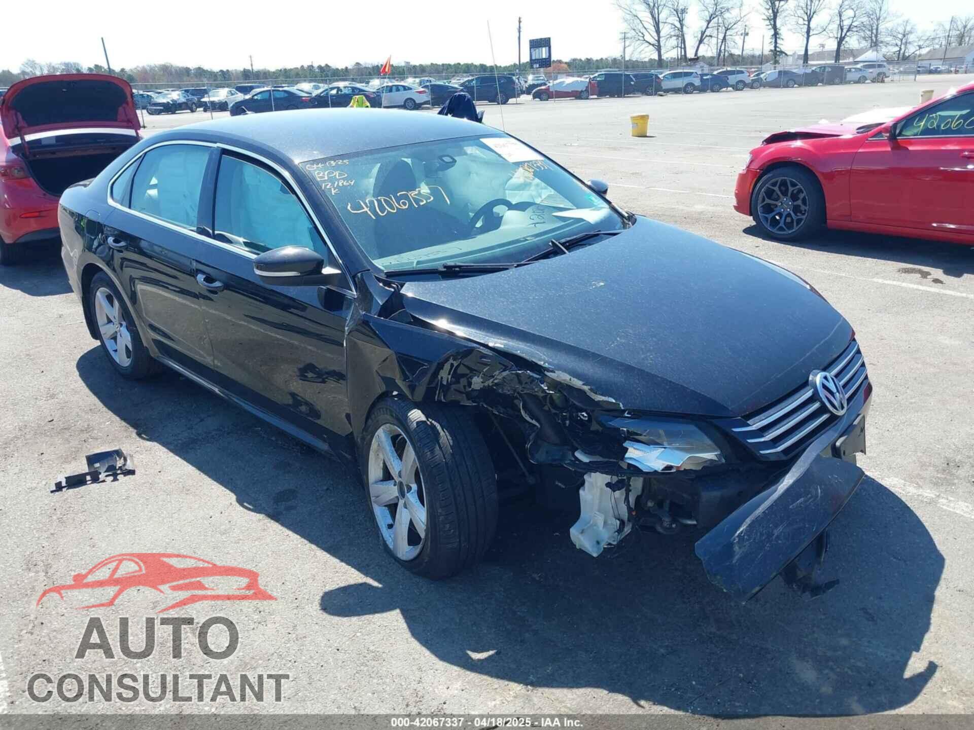 VOLKSWAGEN PASSAT 2015 - 1VWAT7A31FC121864