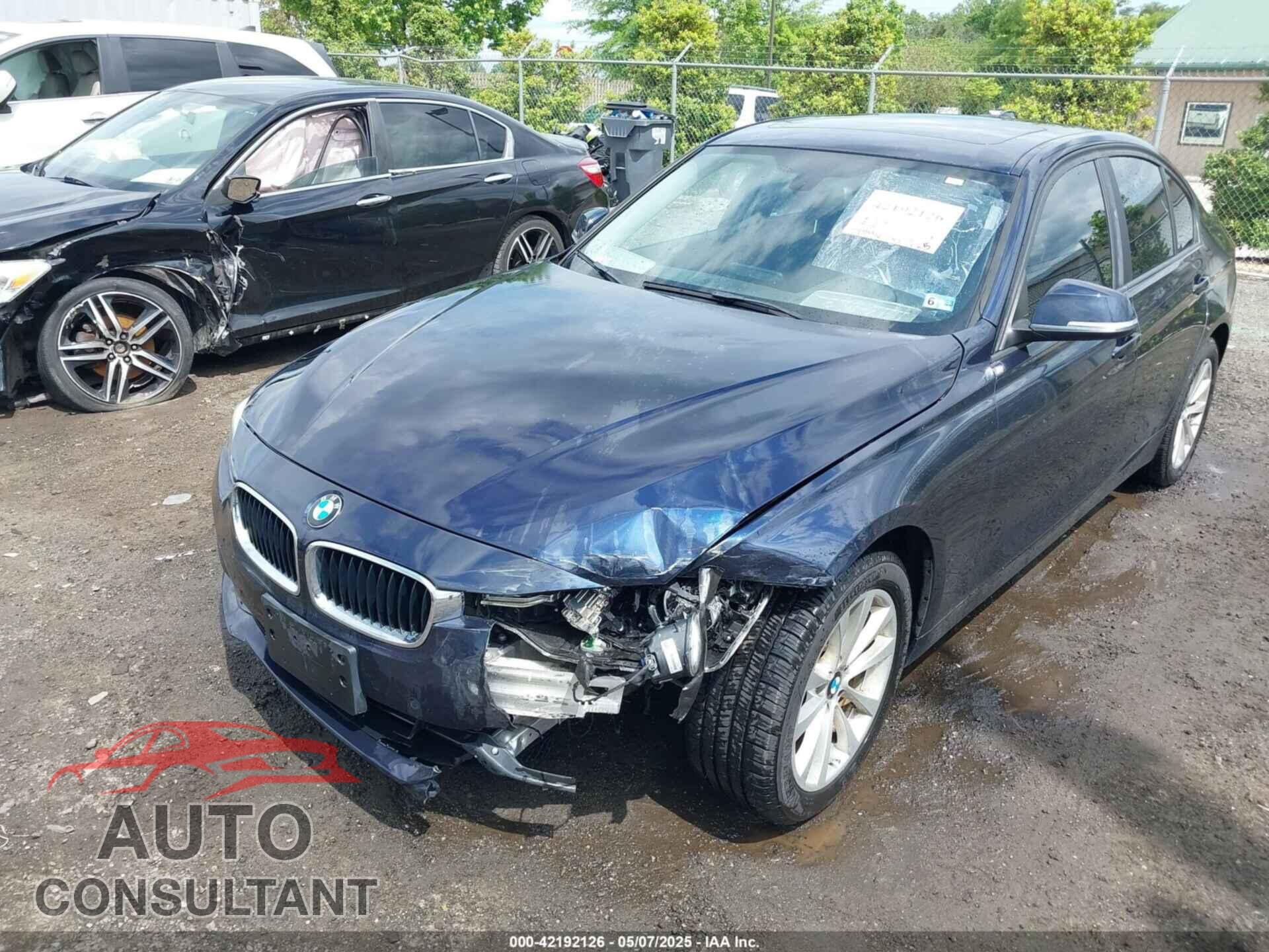 BMW 320I 2017 - WBA8E5G30HNU43603