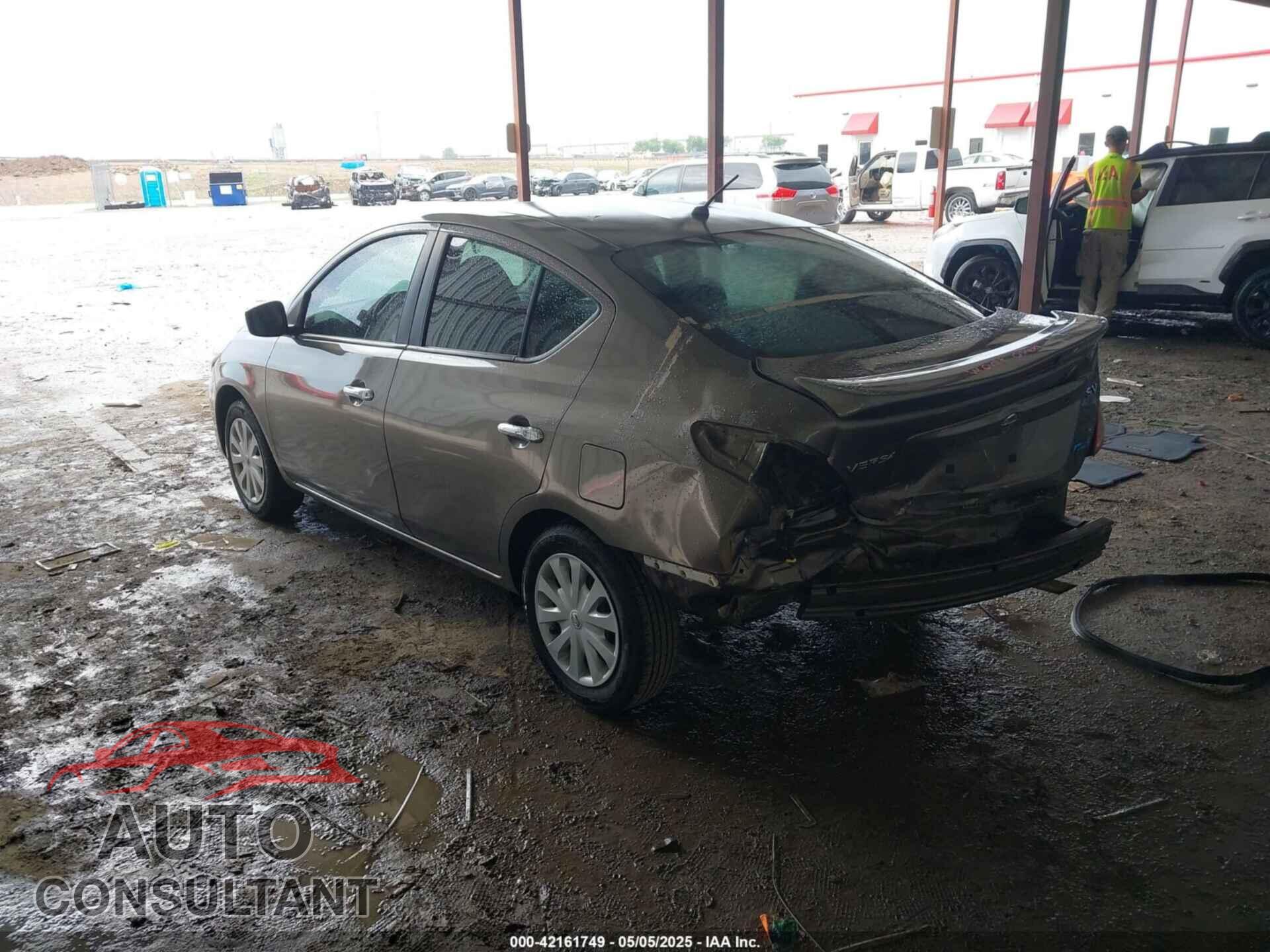 NISSAN VERSA 2015 - 3N1CN7AP1FL855551