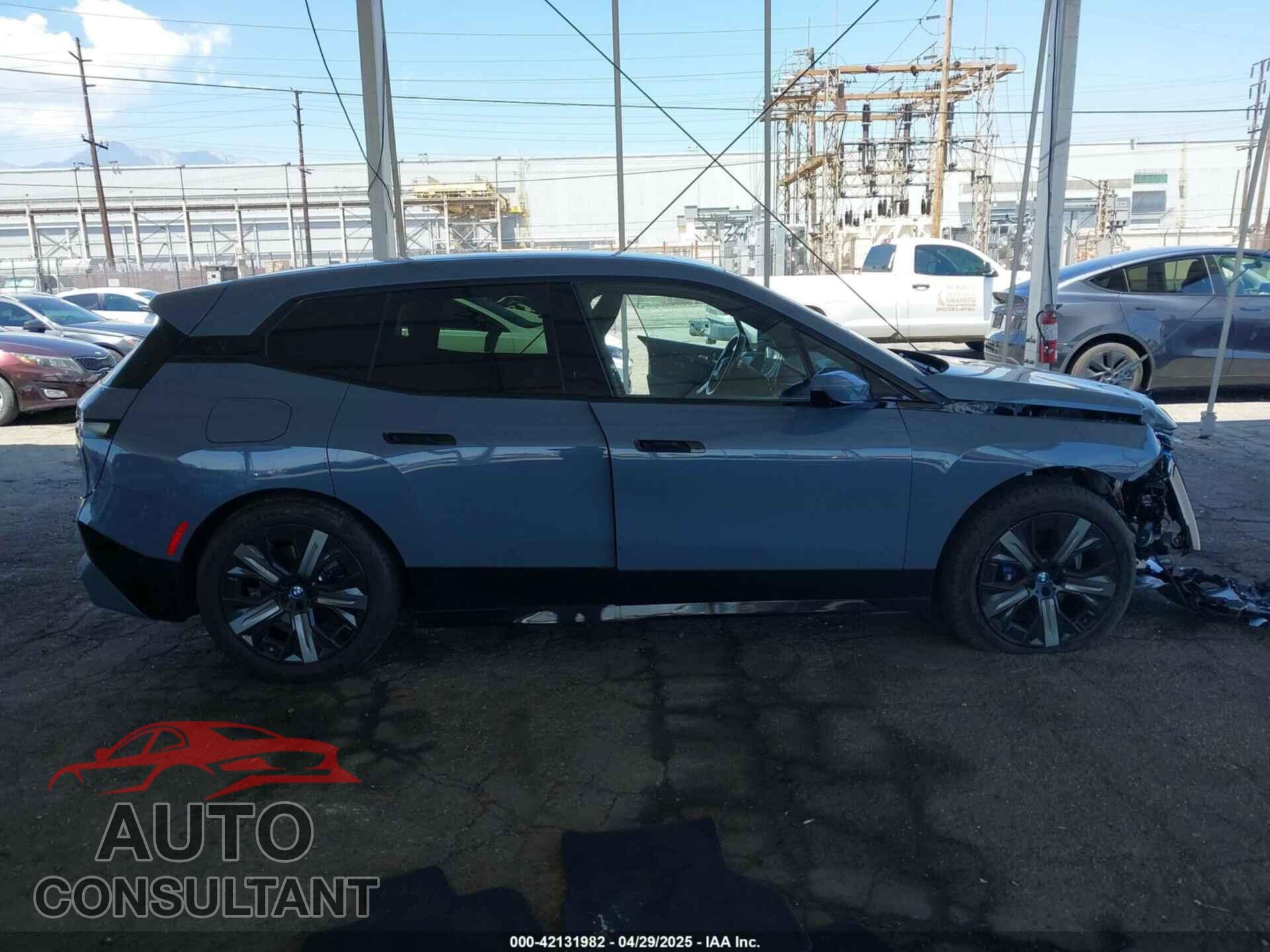 BMW IX 2023 - WB533CF04PCM96583