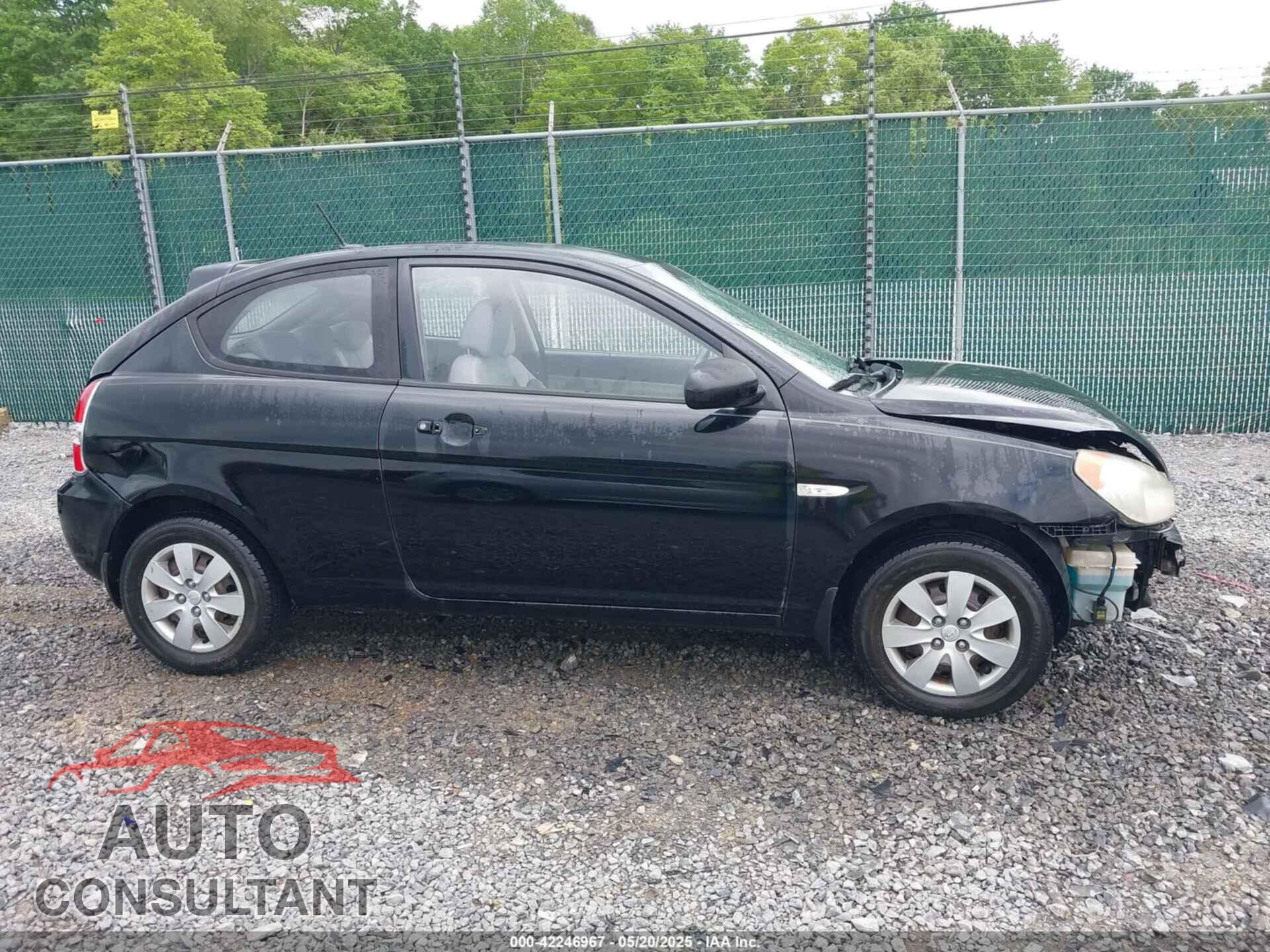 HYUNDAI ACCENT 2011 - KMHCM3AC2BU202485