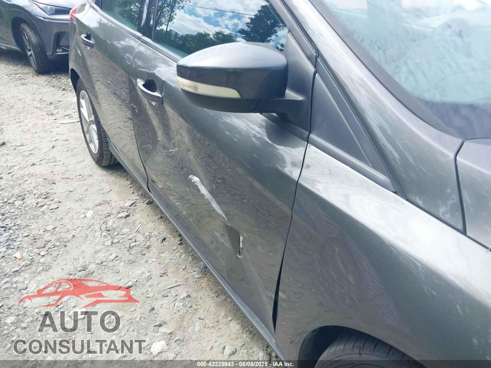 FORD FOCUS 2016 - 1FADP3K26GL227544