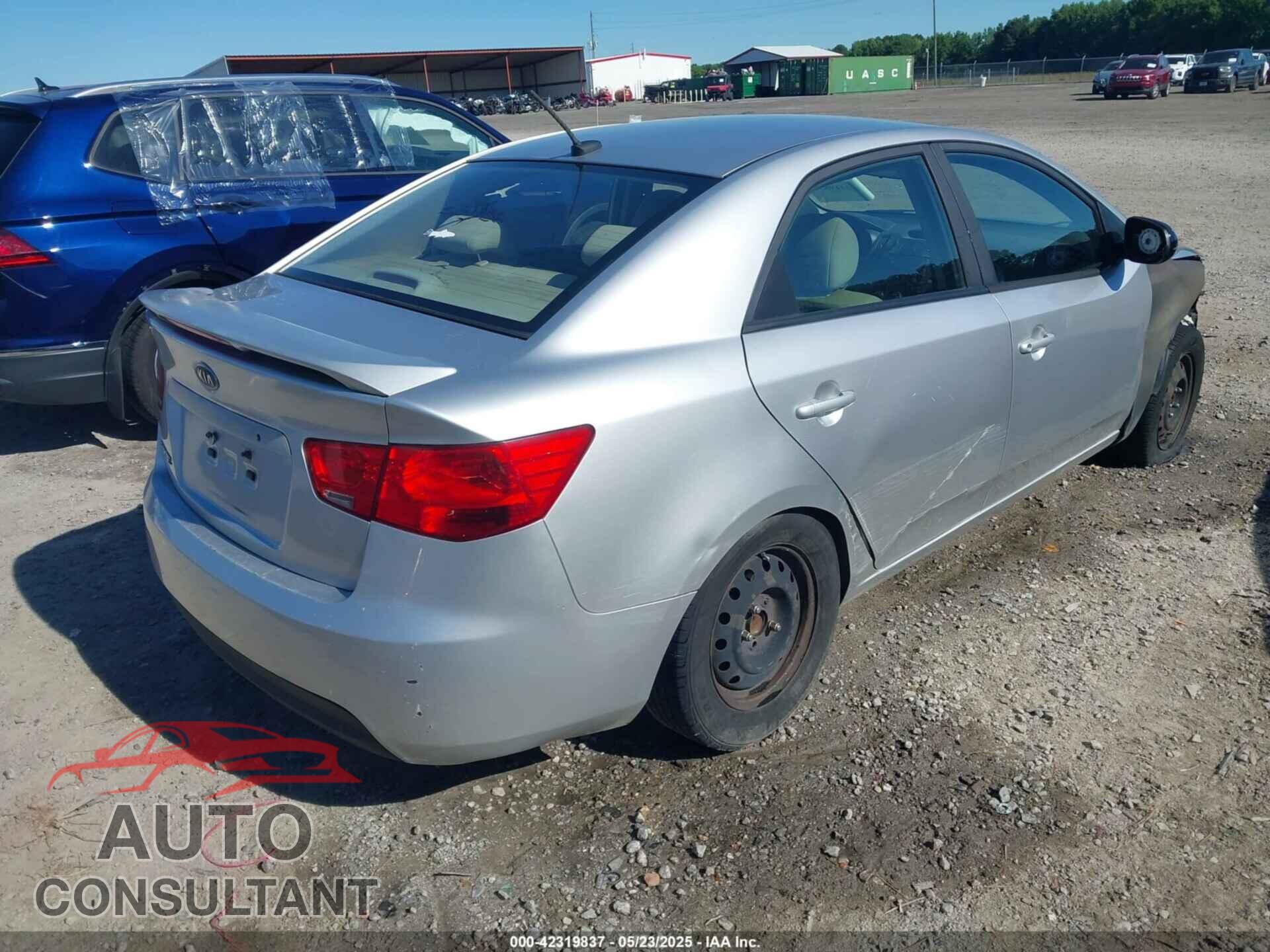 KIA FORTE 2012 - KNAFT4A21C5522178