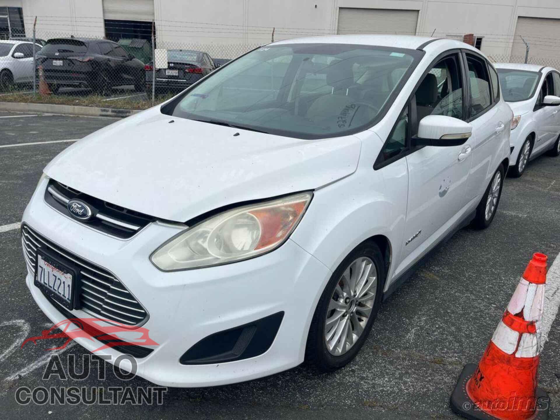 FORD C-MAX 2015 - 1FADP5AU6FL105439