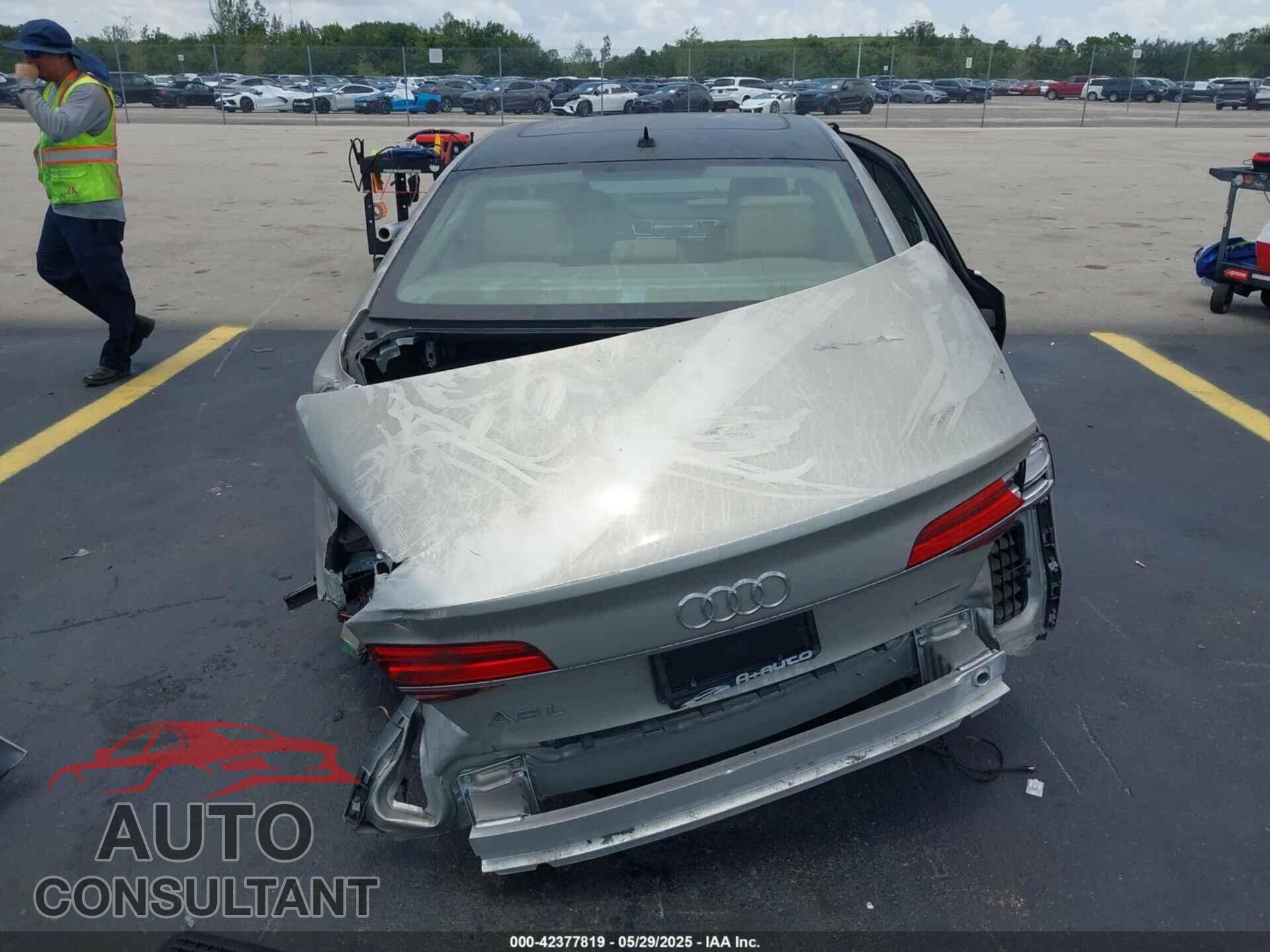 AUDI A8 L 2016 - WAU34AFD7GN013209