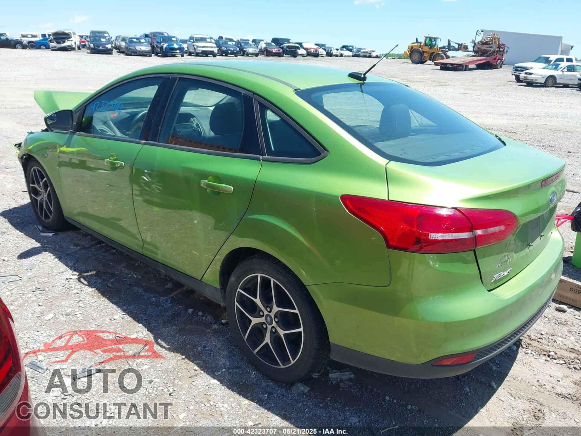 FORD FOCUS 2018 - 1FADP3F24JL256414