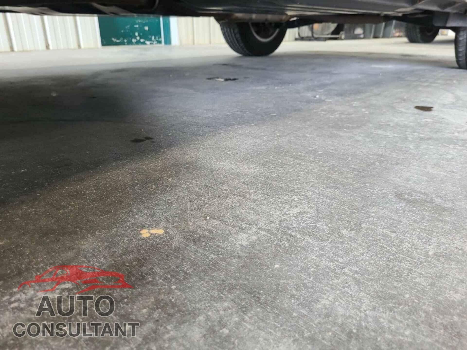 SUBARU OUTBACK 2018 - 4S4BSAHC7J3328065