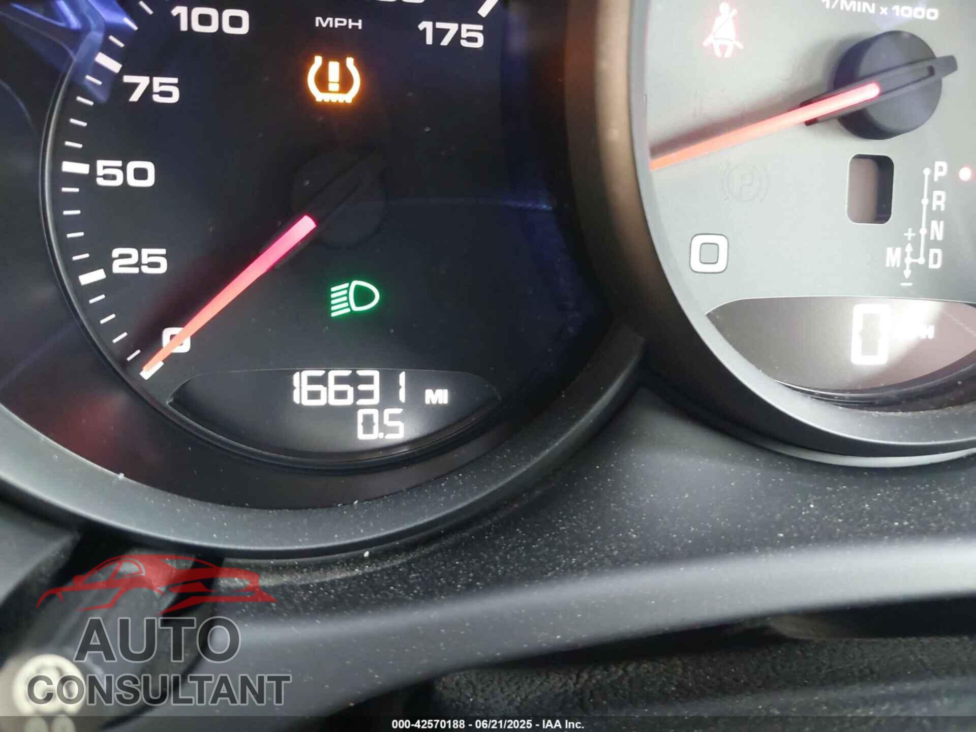 PORSCHE MACAN 2018 - WP1AB2A51JLB32722