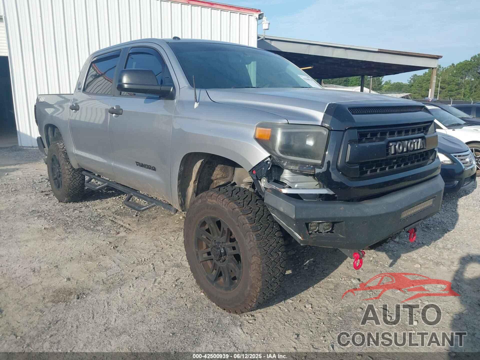 TOYOTA TUNDRA 2014 - 5TFEM5F15EX077209