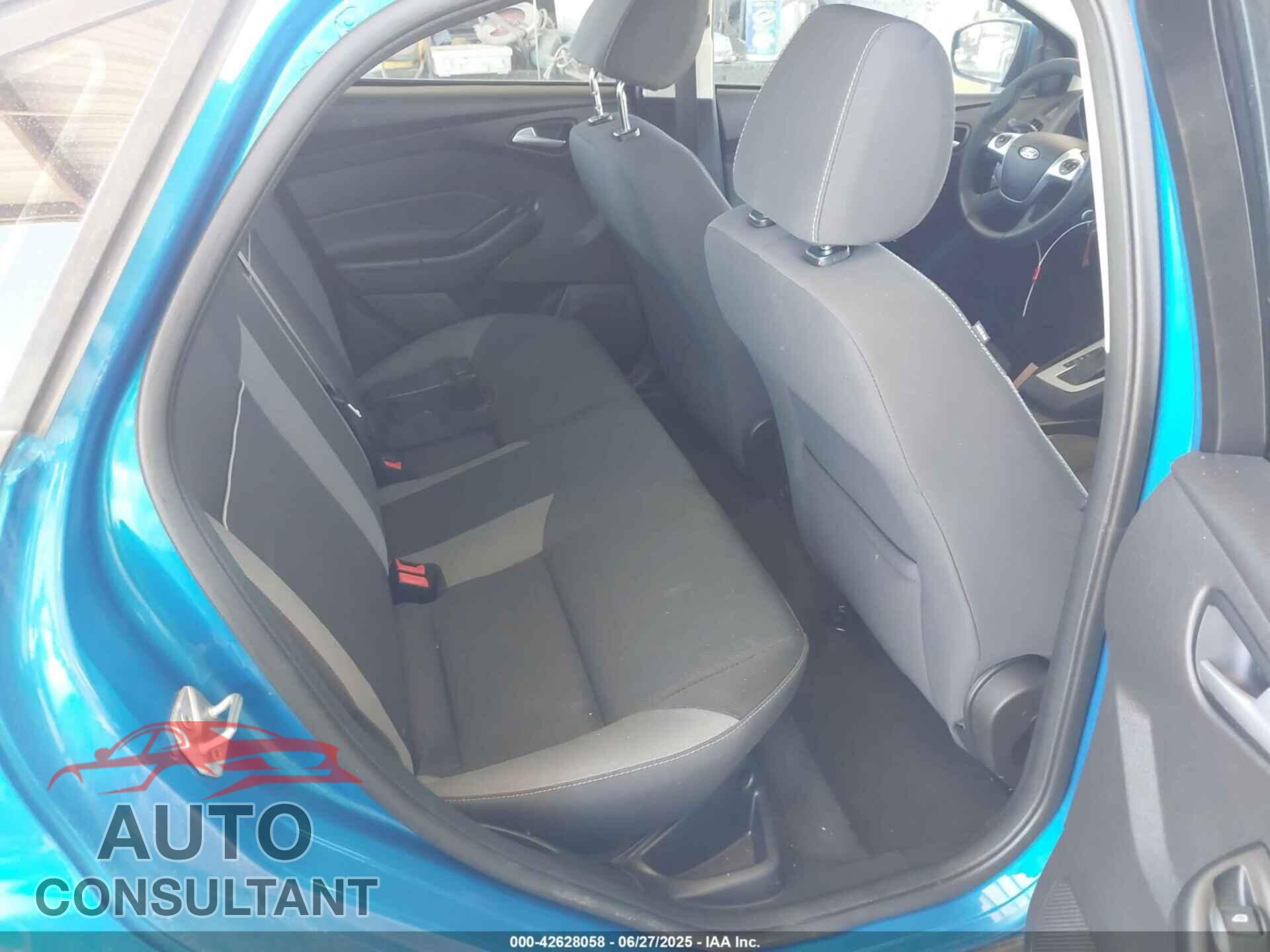 FORD FOCUS 2014 - 1FADP3F27EL219251
