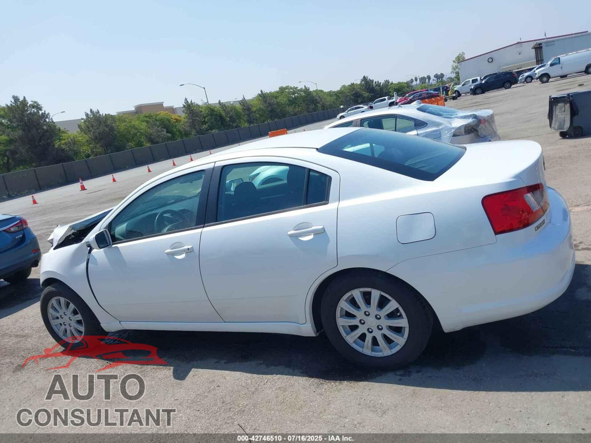 MITSUBISHI GALANT 2012 - 4A32B2FF0CE016696