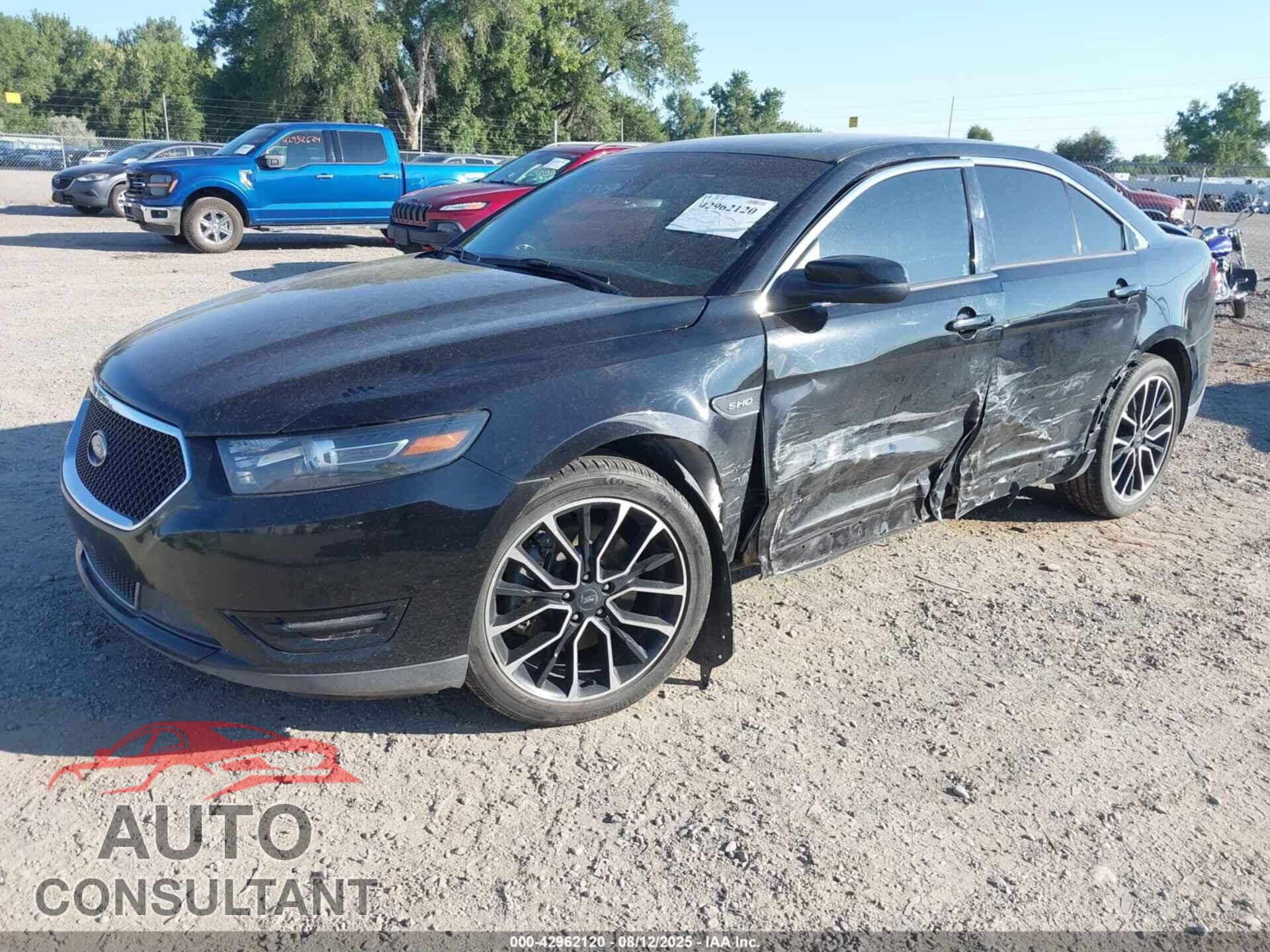 FORD TAURUS 2018 - 1FAHP2KT6JG102693