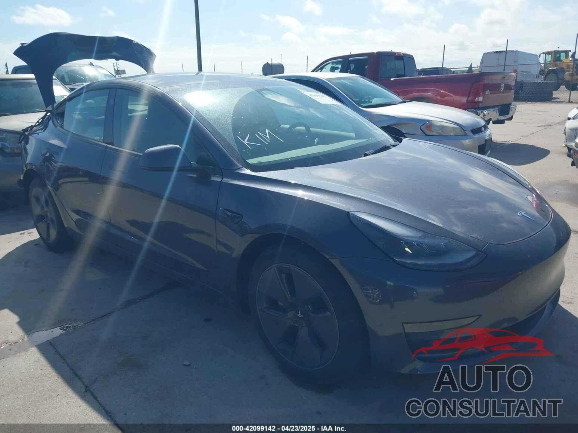 TESLA MODEL 3 2023 - 5YJ3E1EA5PF696436