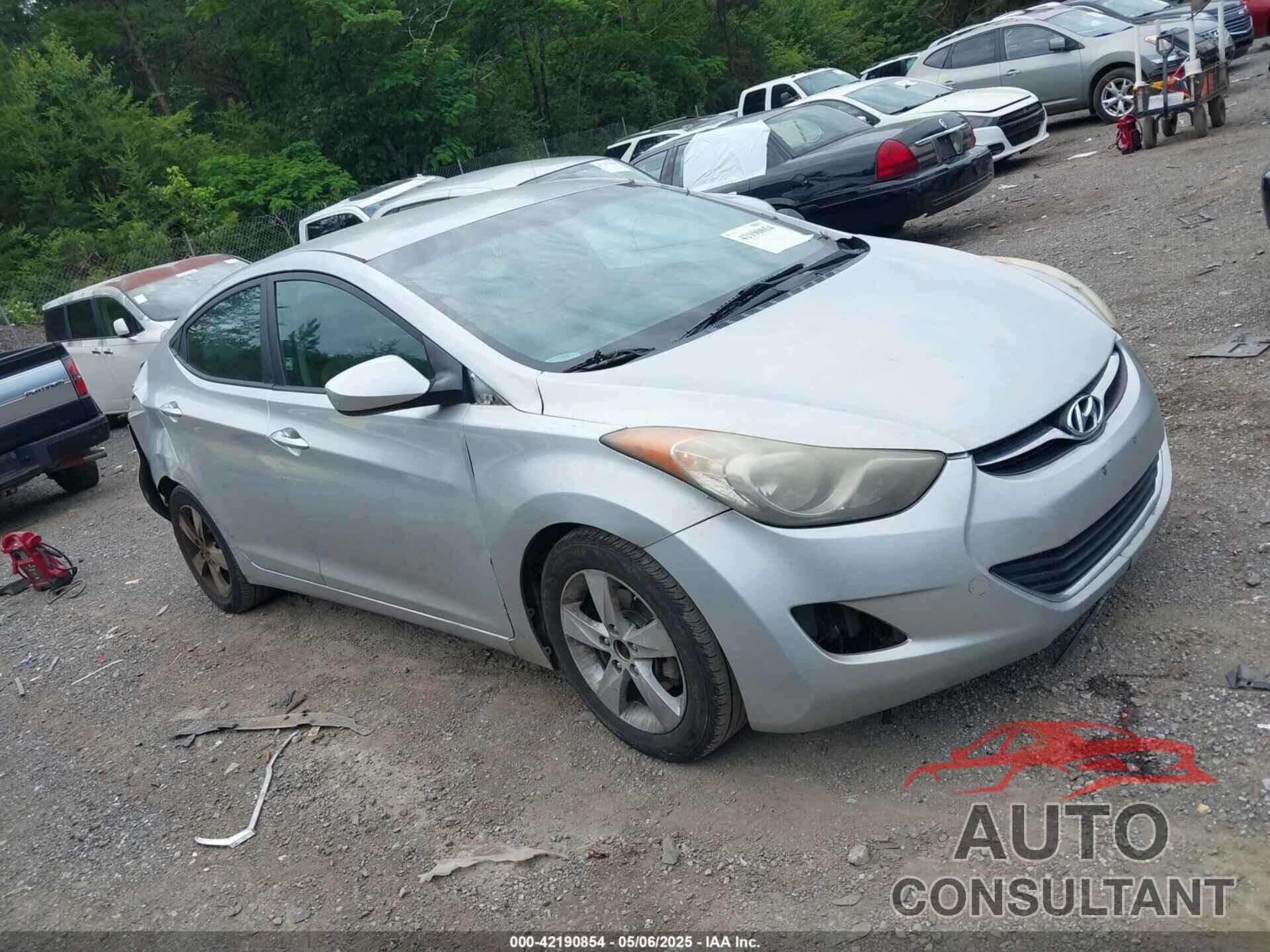 HYUNDAI ELANTRA 2013 - KMHDH4AE6DU518426