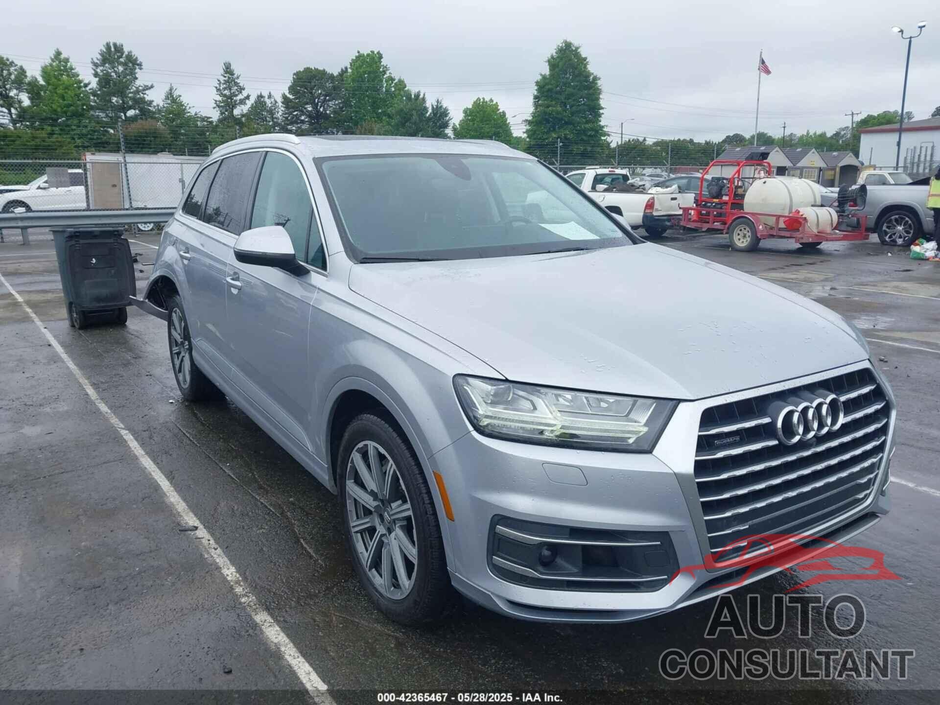 AUDI Q7 2018 - WA1VAAF76JD022182