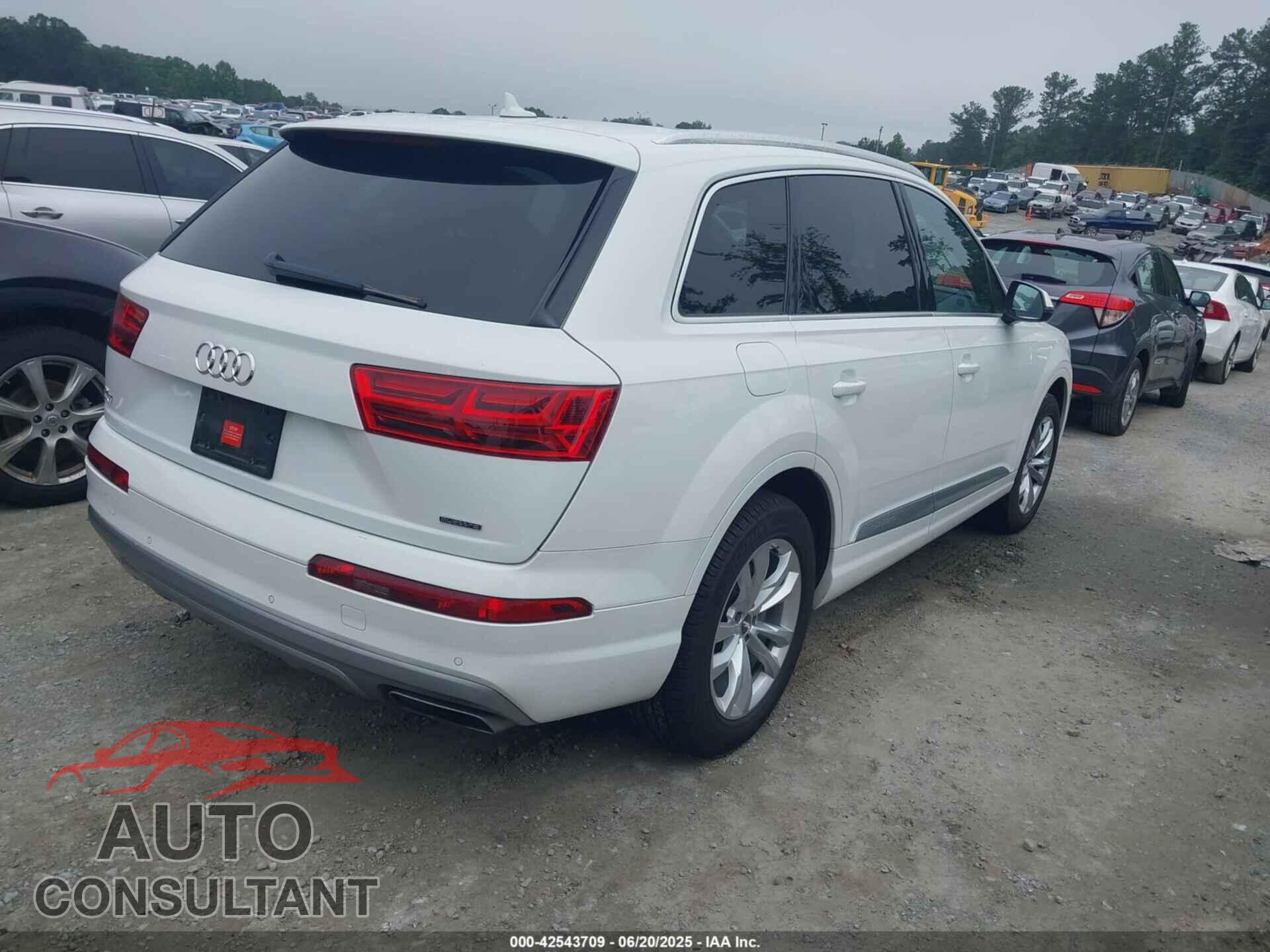AUDI Q7 2017 - WA1AHAF76HD044557