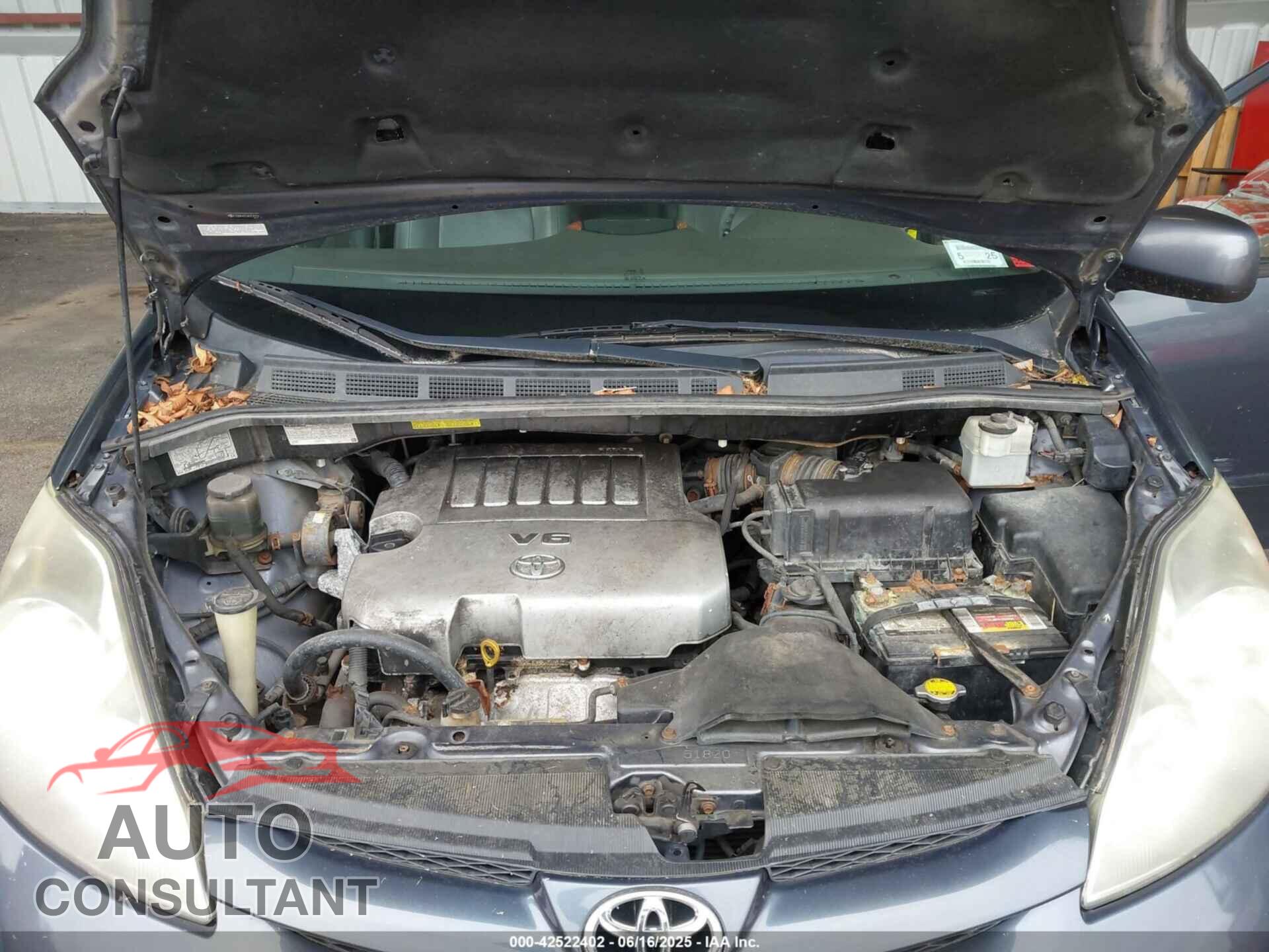 TOYOTA SIENNA 2010 - 5TDDK4CC5AS030134