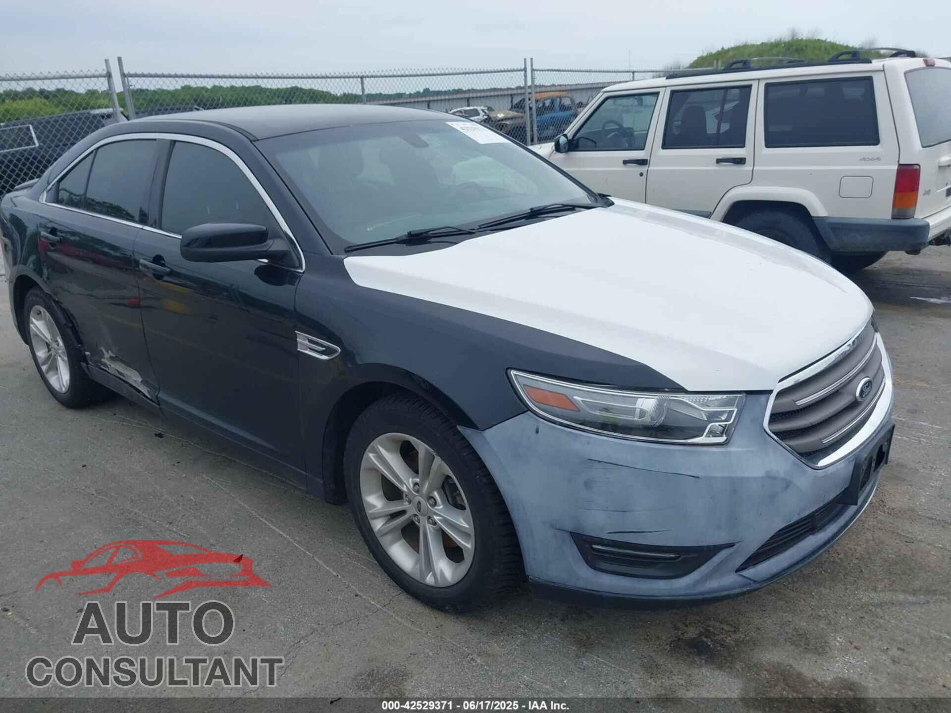 FORD TAURUS 2014 - 1FAHP2E81EG113405