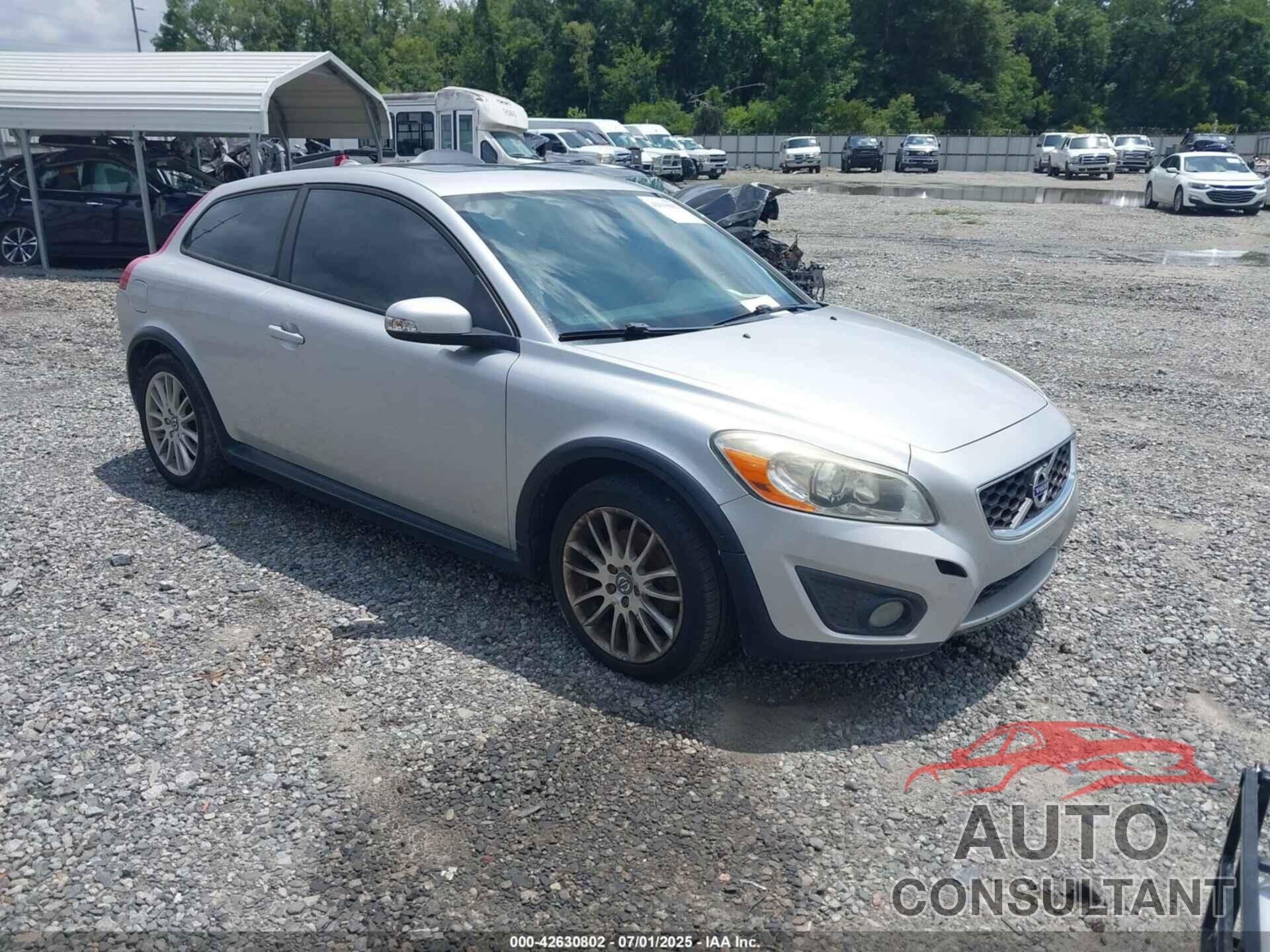 VOLVO C30 2011 - YV1672MK4B2209384