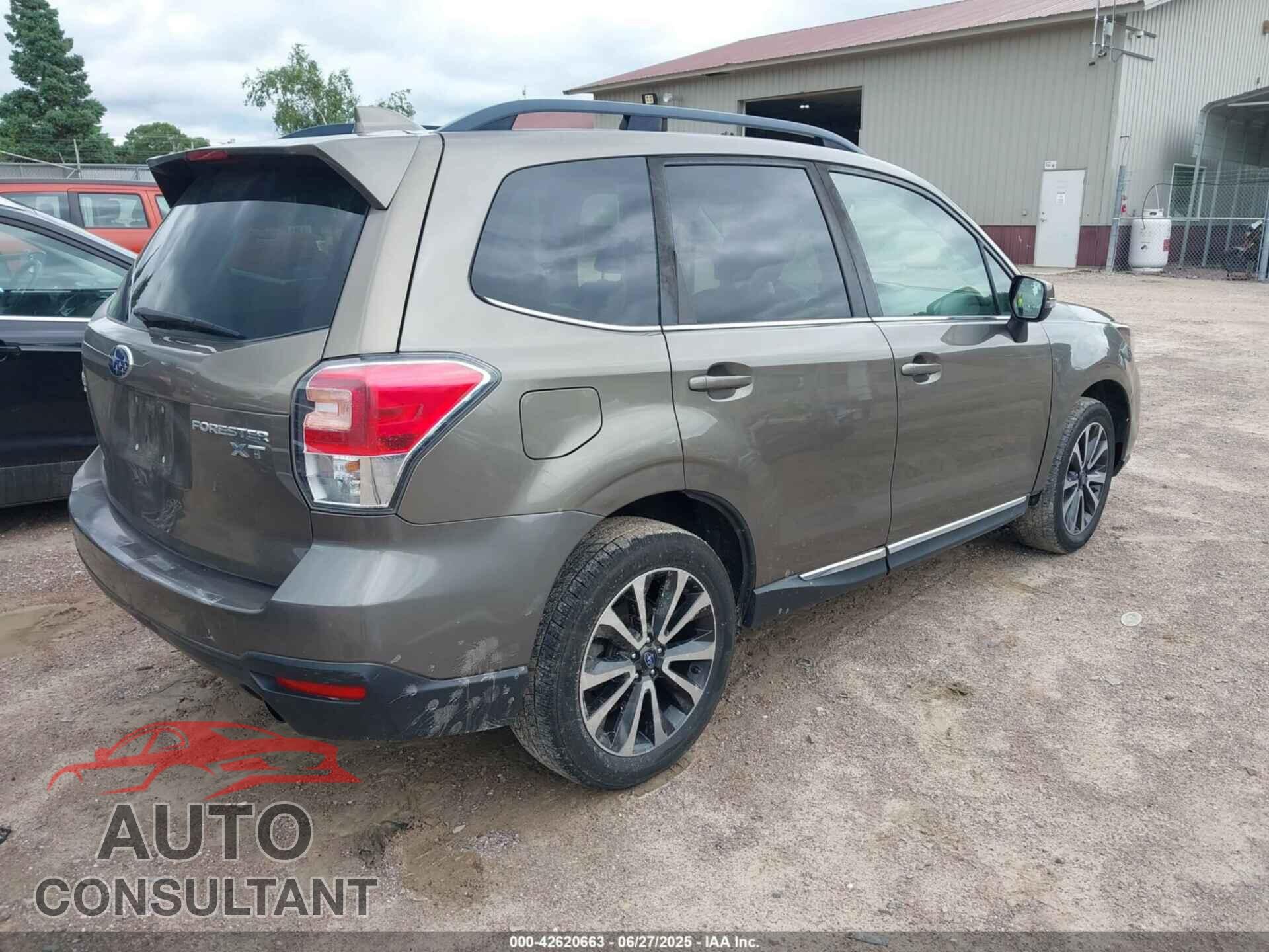 SUBARU FORESTER 2017 - JF2SJGTC6HH417741
