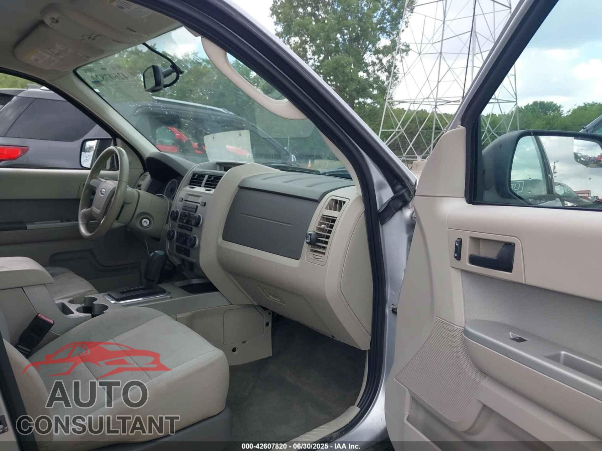 FORD ESCAPE 2011 - 1FMCU9D77BKC53204