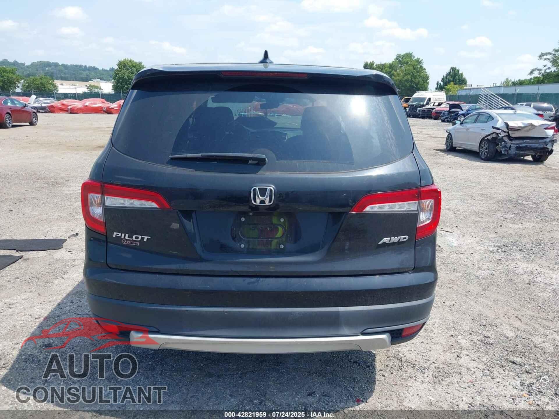 HONDA PILOT 2021 - 5FNYF6H57MB044251