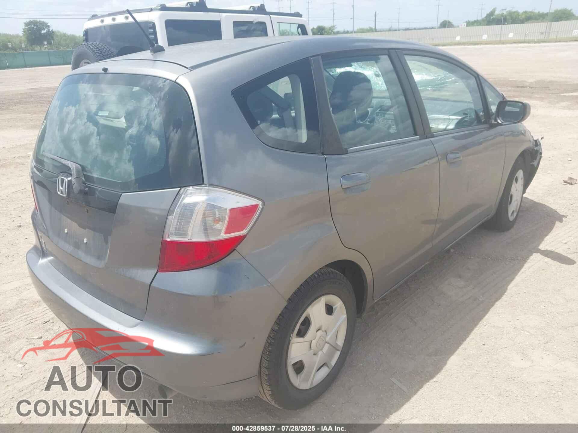 HONDA FIT 2013 - JHMGE8H35DC082081