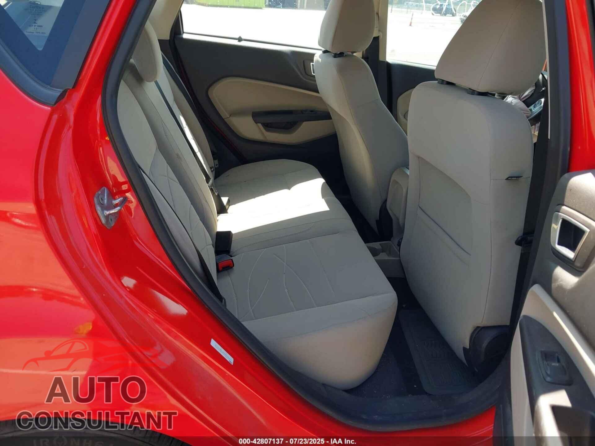 FORD FIESTA 2014 - 3FADP4EJ8EM190131