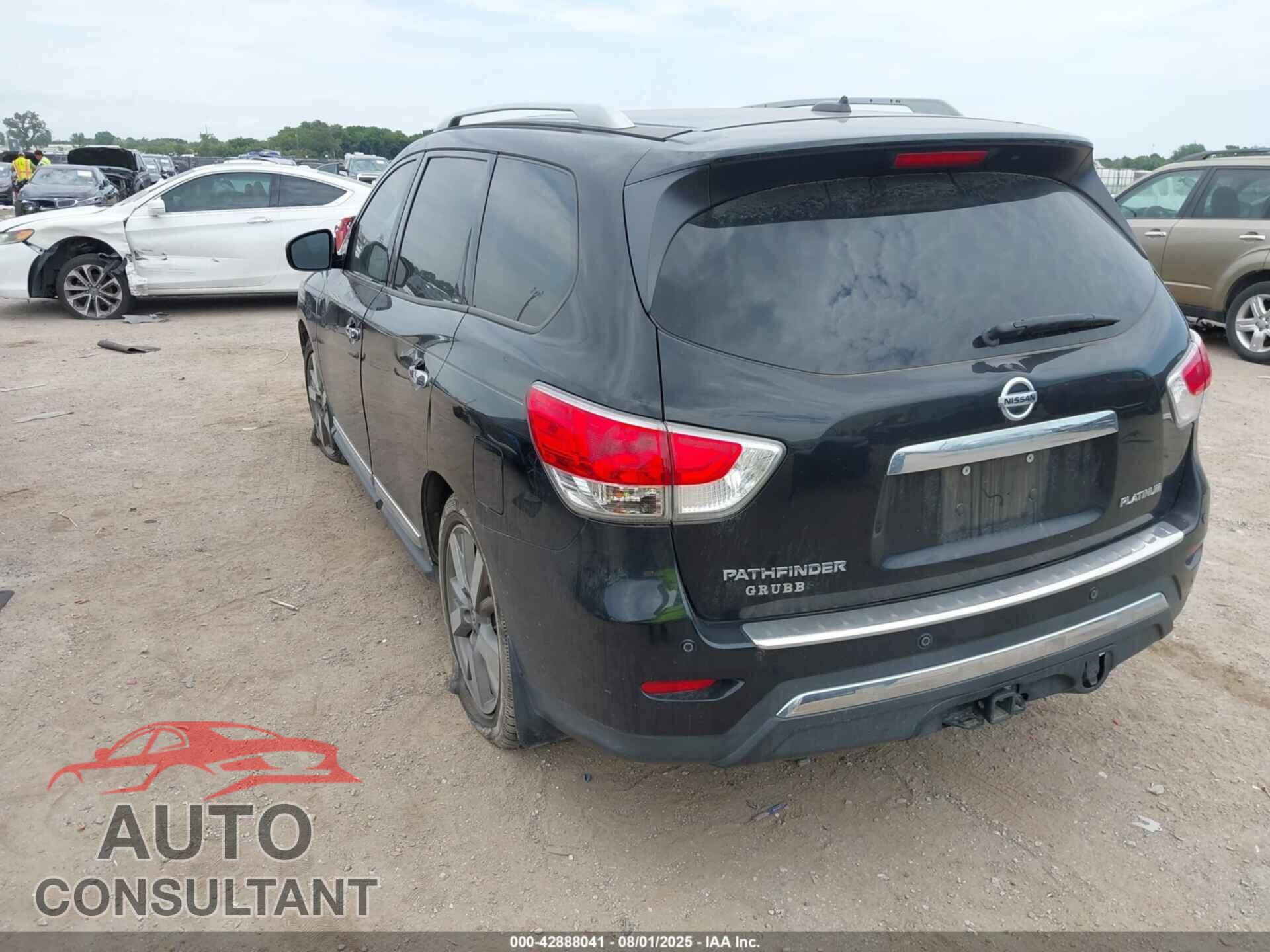 NISSAN PATHFINDER 2015 - 5N1AR2MN1FC671692