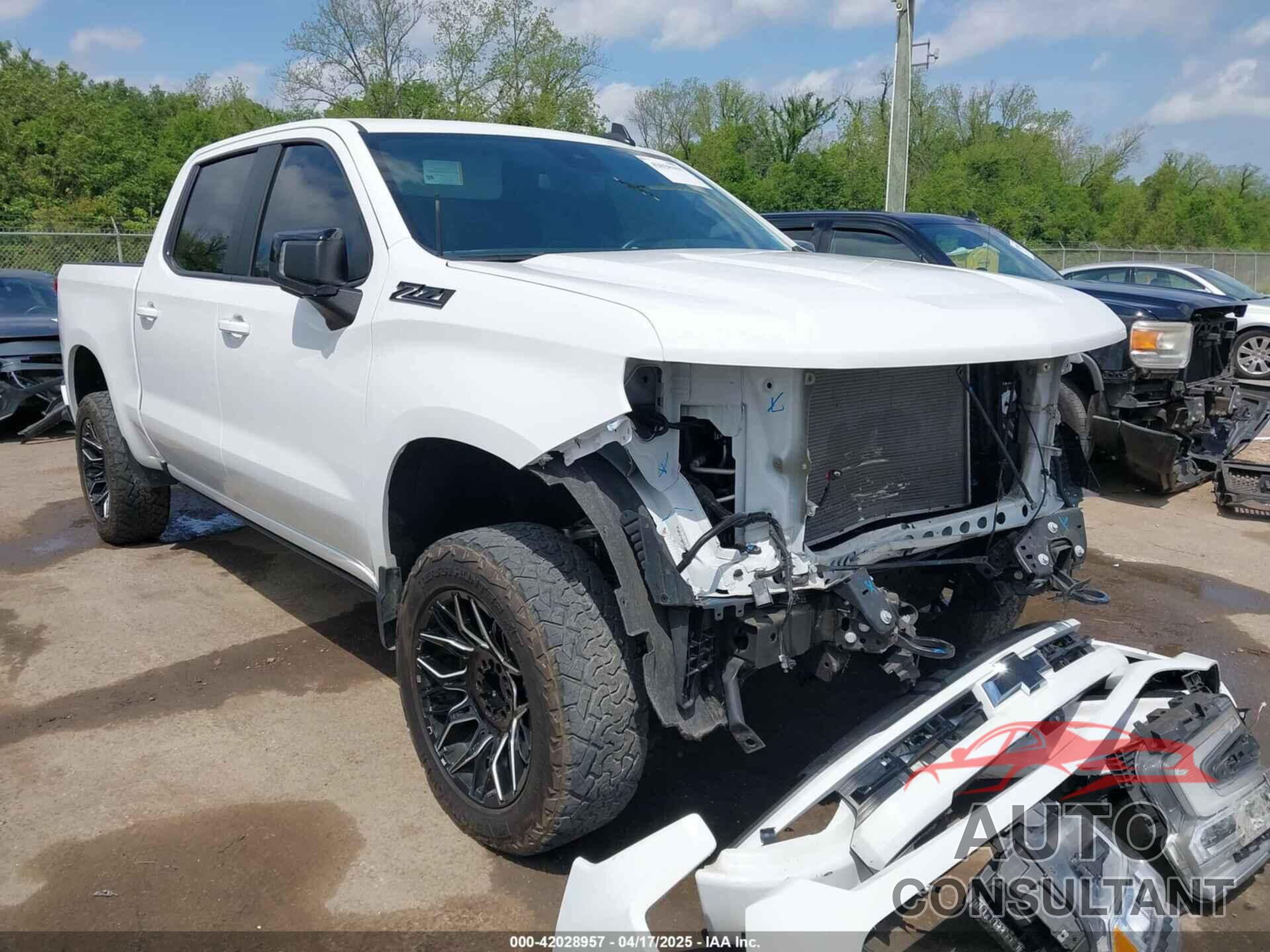 CHEVROLET SILVERADO 1500 2023 - 2GCUDEED6P1124688