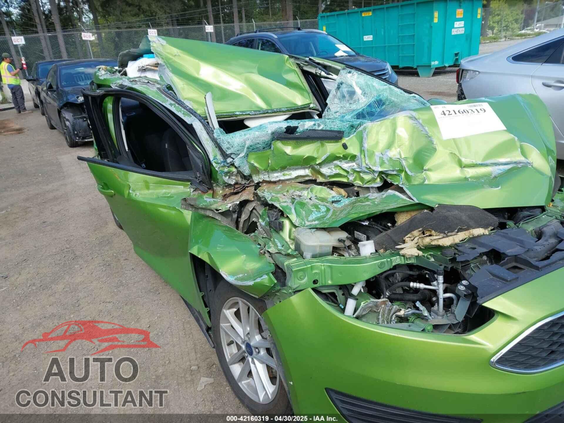 FORD FOCUS 2018 - 1FADP3F28JL323242