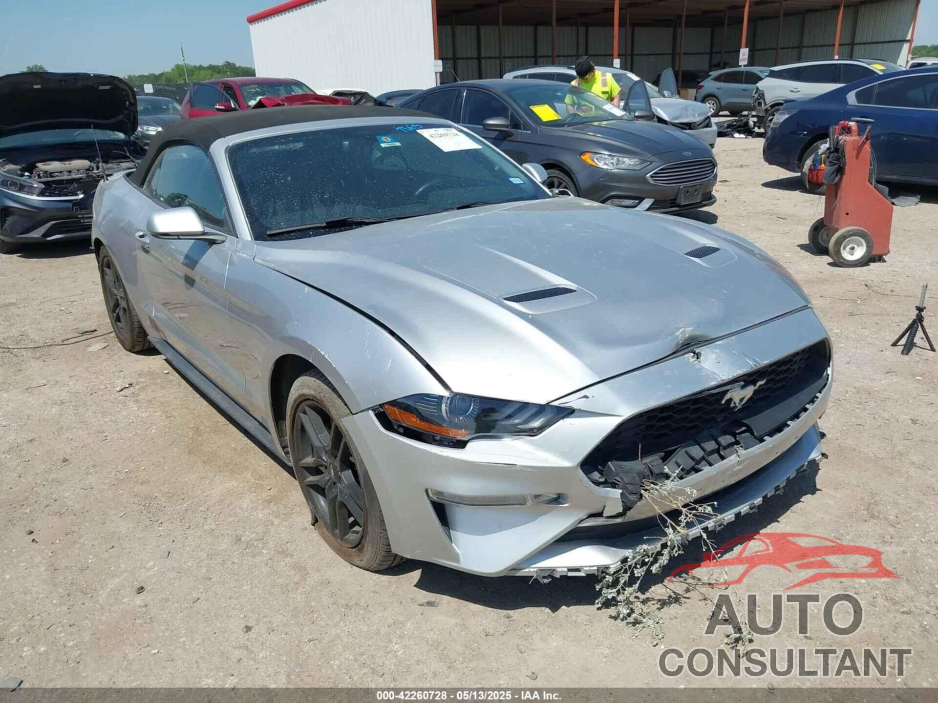 FORD MUSTANG 2018 - 1FATP8UH6J5124517