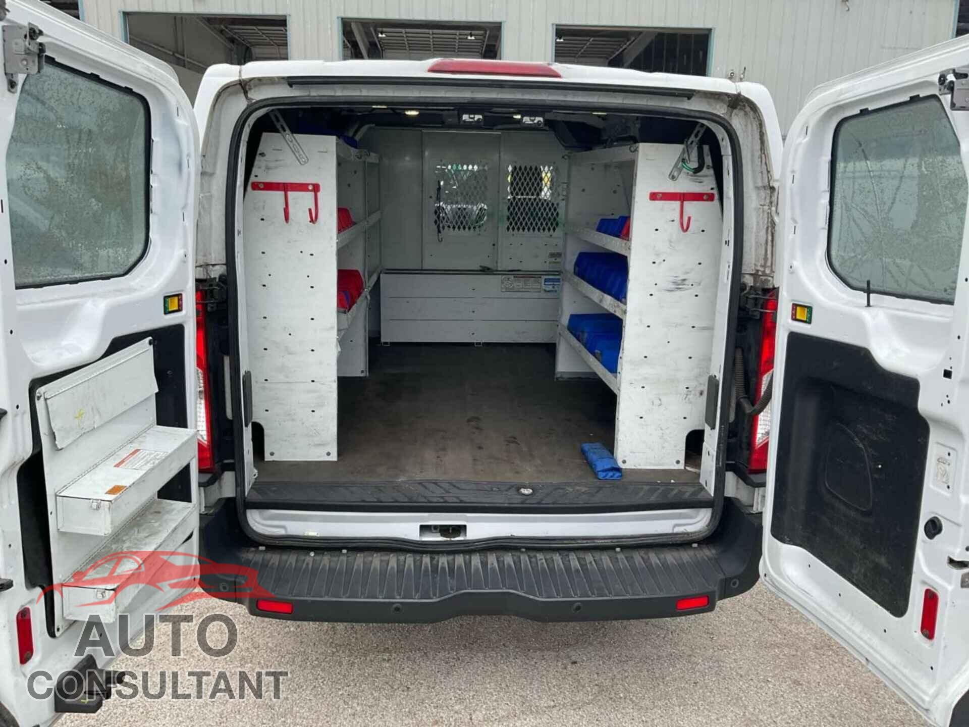 FORD TRANSIT-150 2017 - 1FTYE1YM0HKA76805