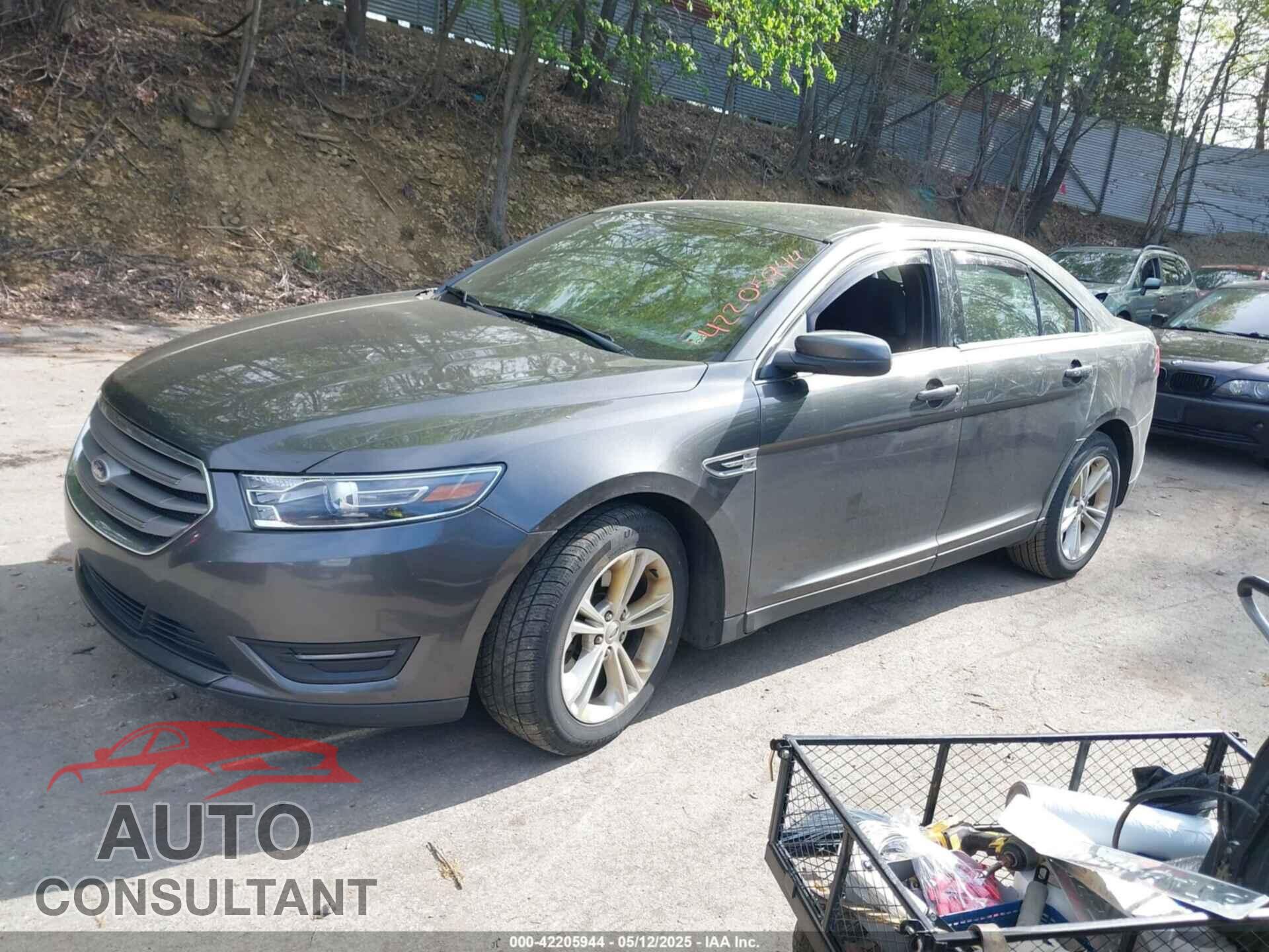 FORD TAURUS 2016 - 1FAHP2E89GG125627