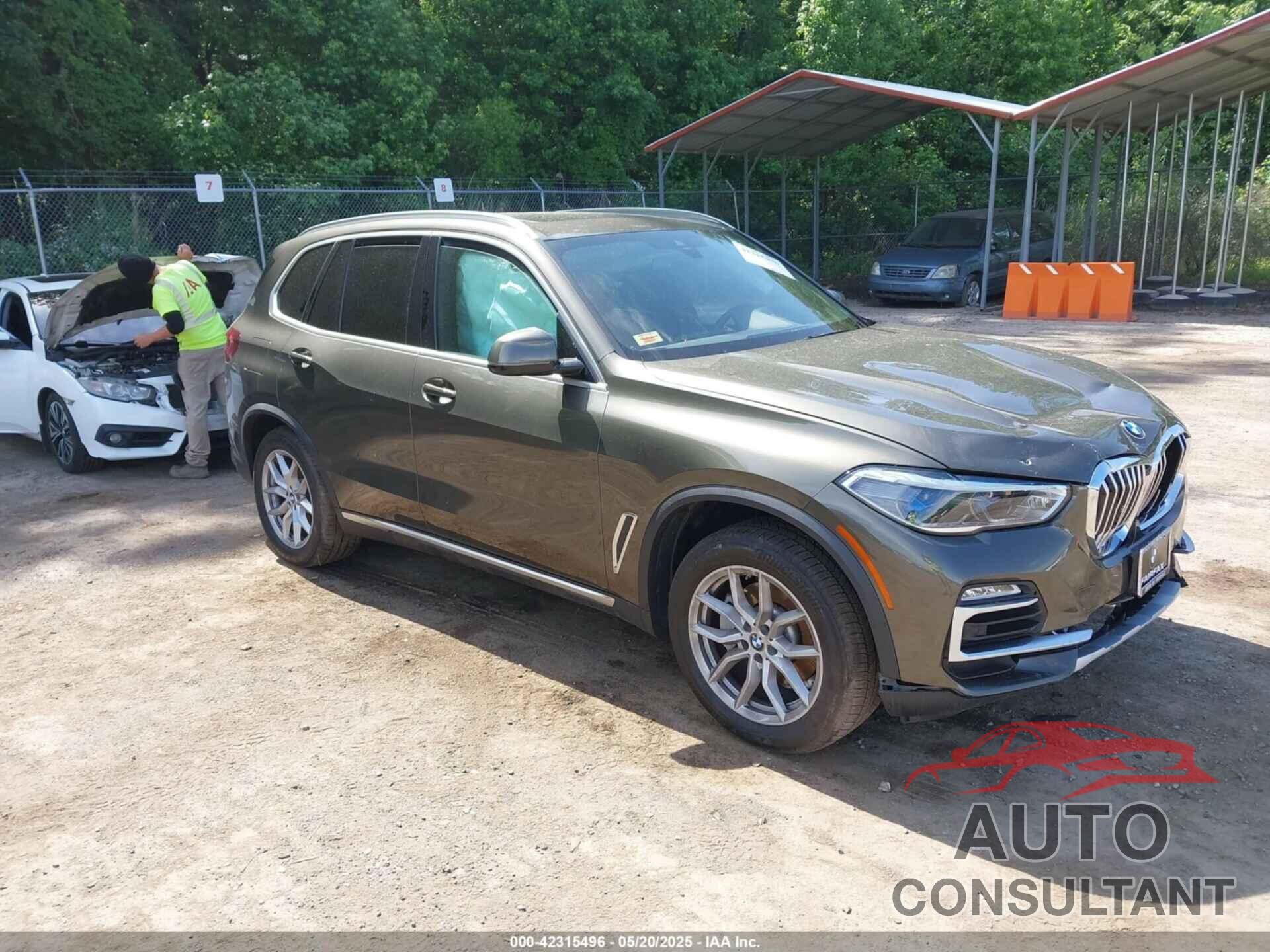 BMW X5 2021 - 5UXCR6C06M9G21960