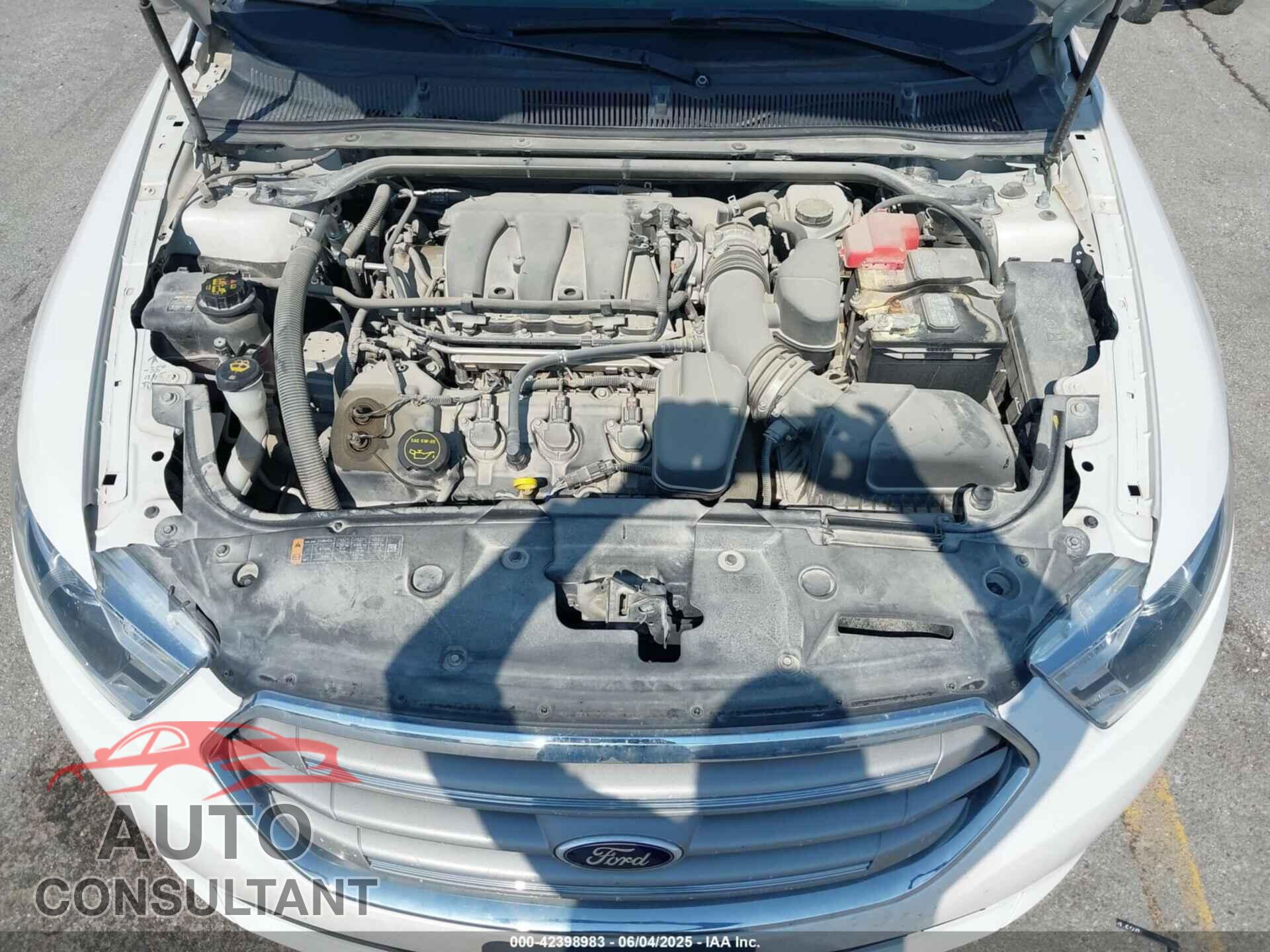 FORD TAURUS 2015 - 1FAHP2E86FG203361