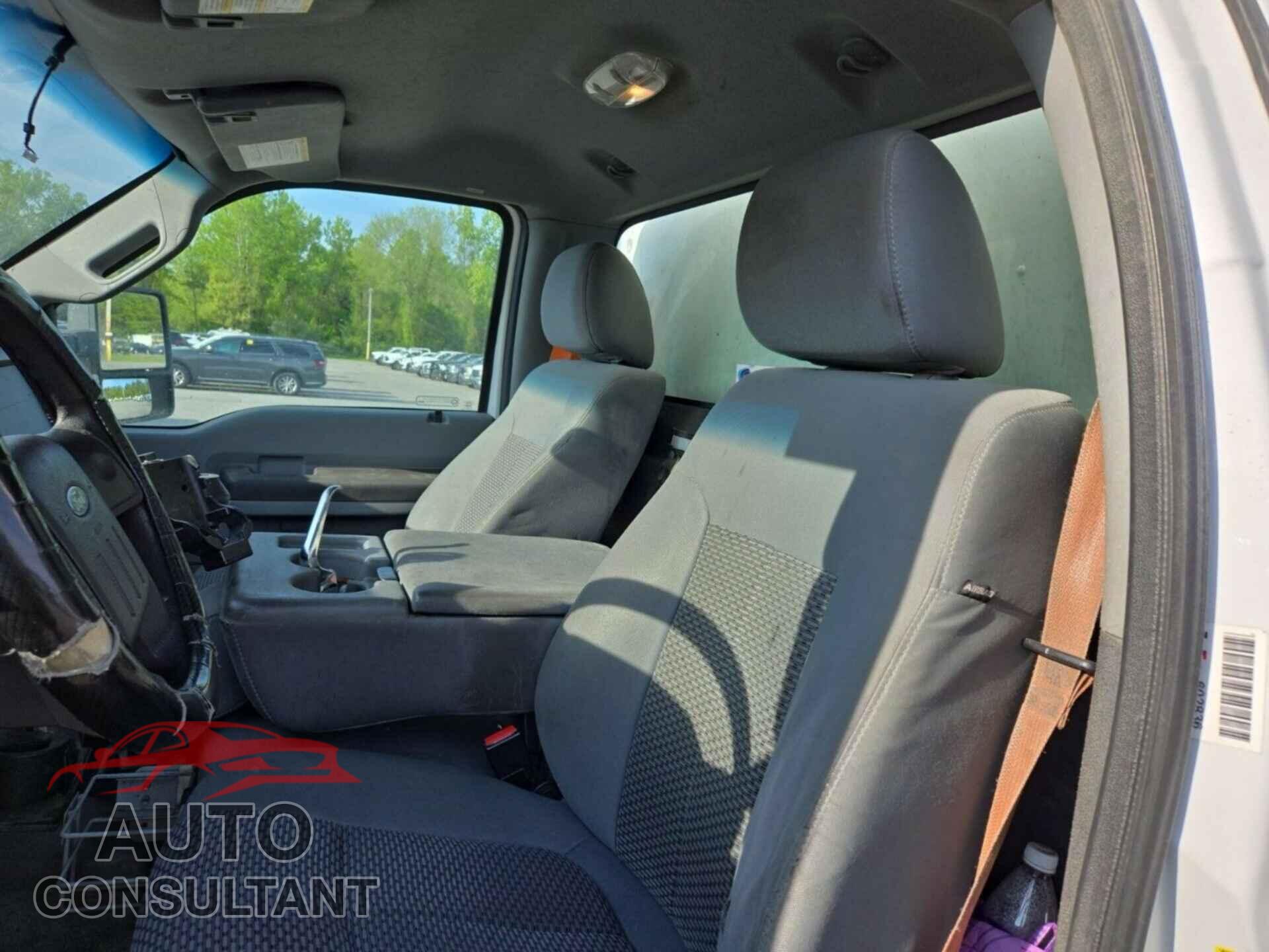 FORD F-250 2015 - 1FDBF2B69FED21577