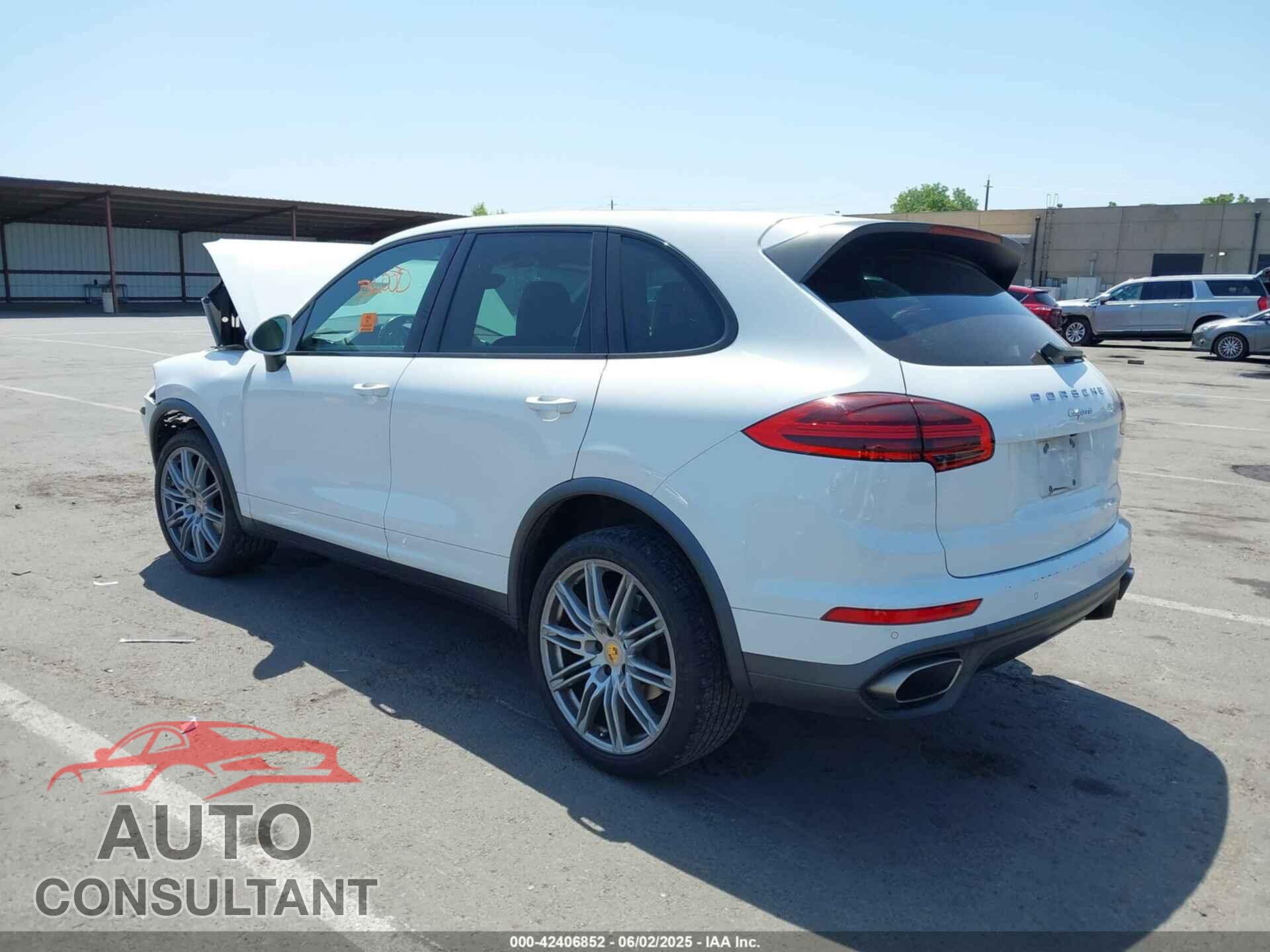PORSCHE CAYENNE 2016 - WP1AA2A22GKA37187