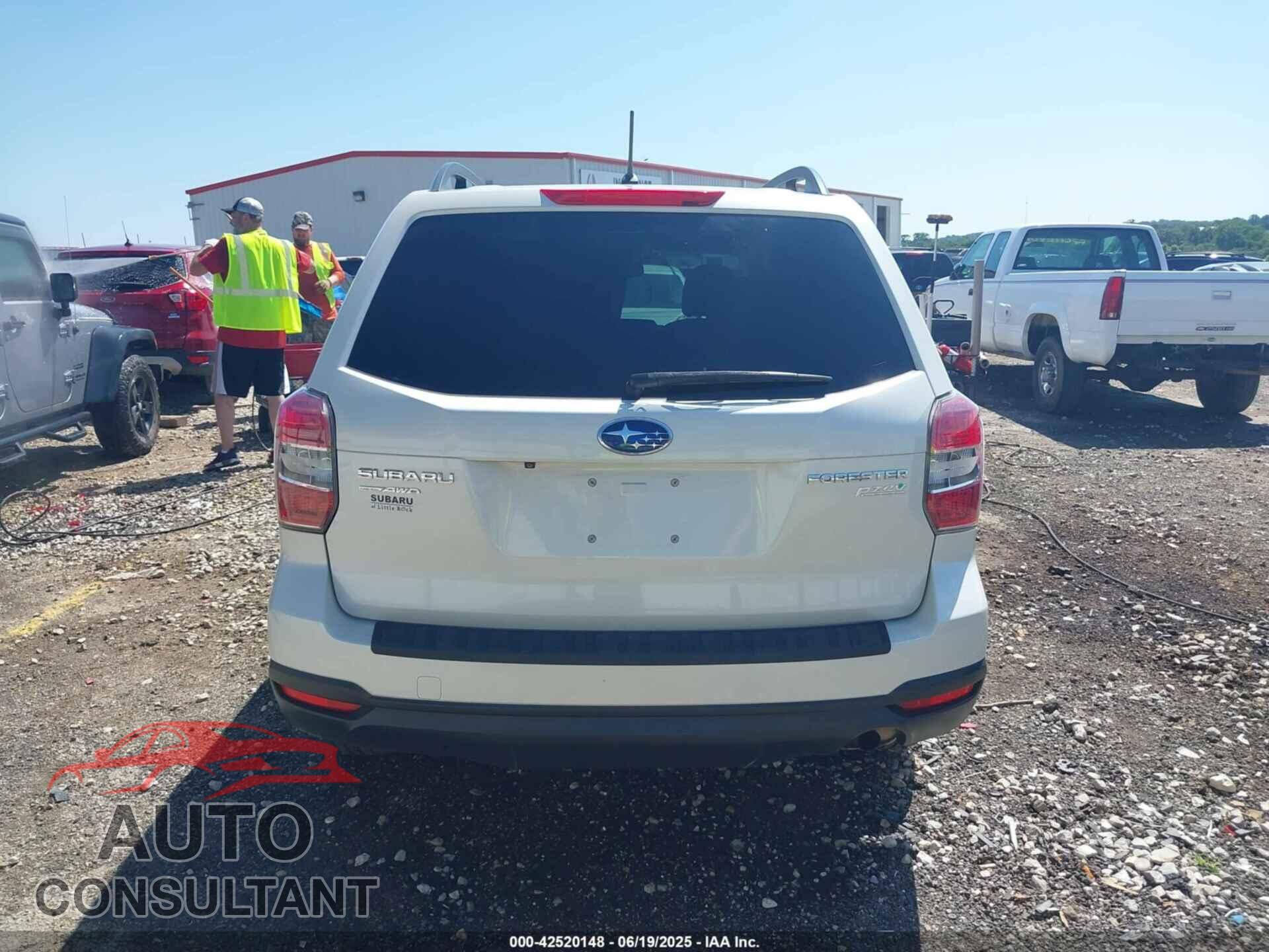 SUBARU FORESTER 2015 - JF2SJADC0FH523840
