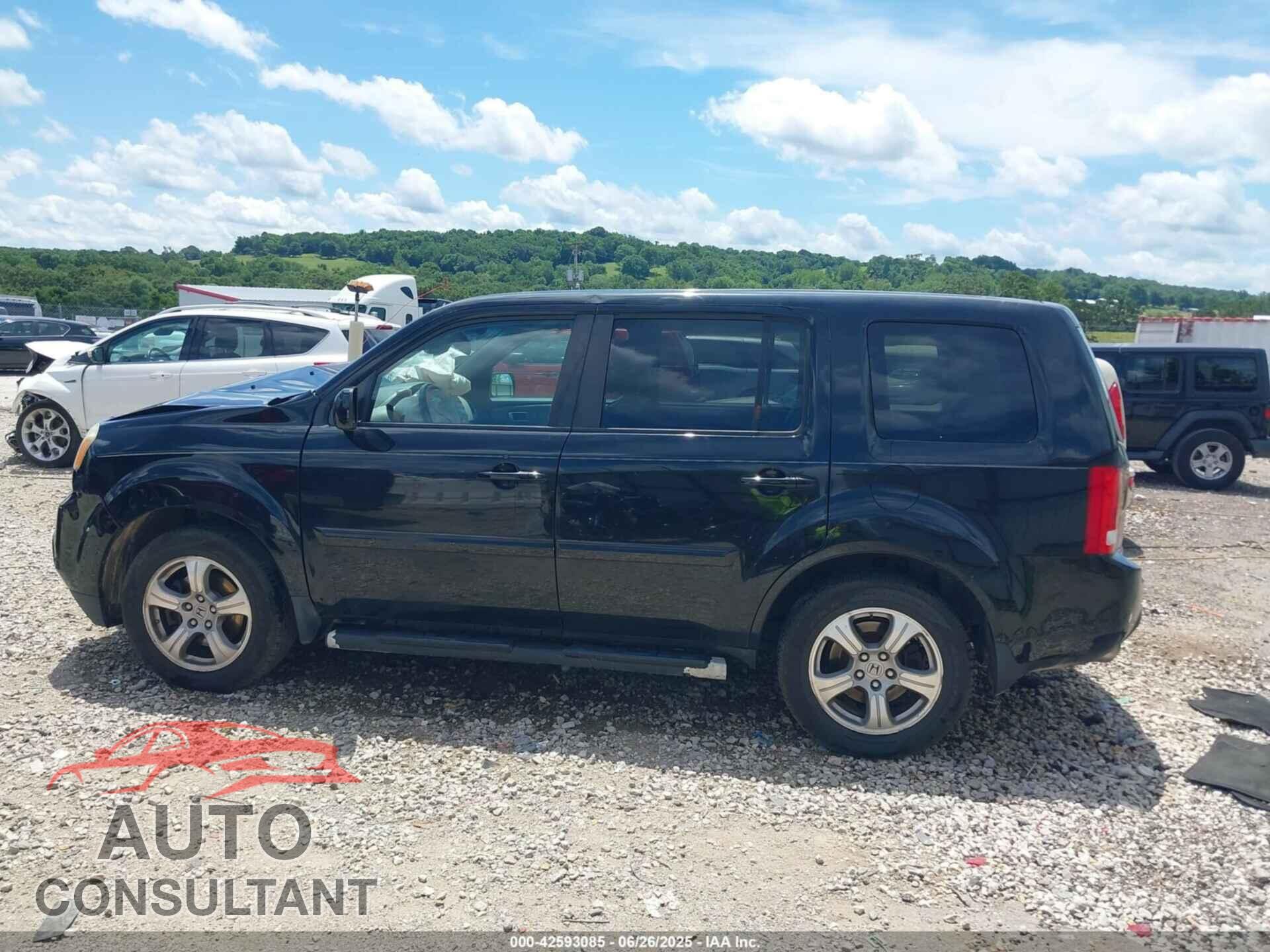 HONDA PILOT 2013 - 5FNYF4H54DB037536
