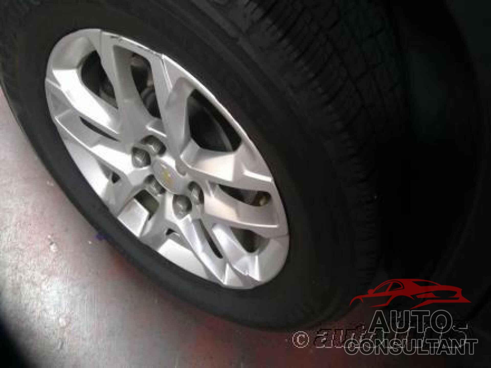 CHEVROLET TRAVERSE 2019 - 1GNEVGKW9KJ195120