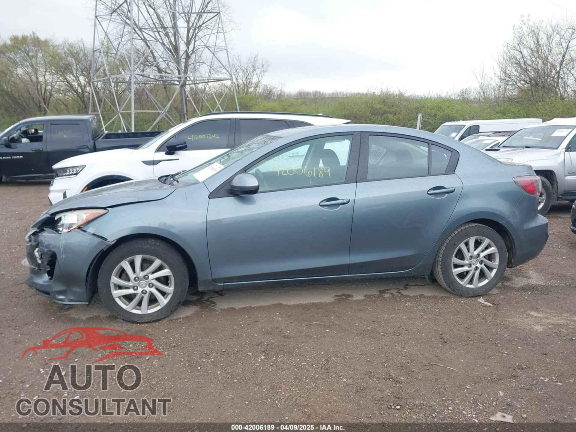 MAZDA MAZDA3 2012 - JM1BL1V77C1608074