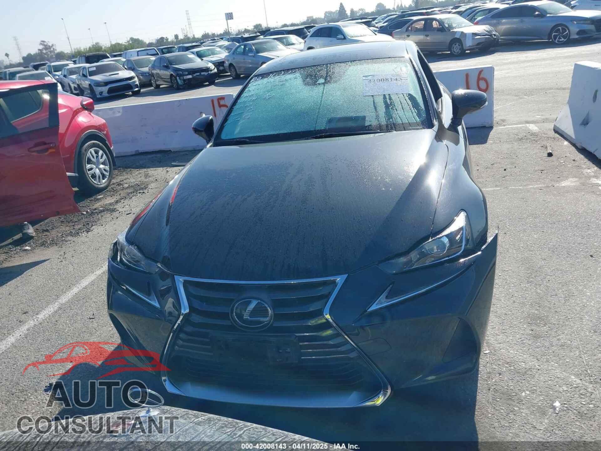 LEXUS IS 300 2018 - JTHBA1D26J5071830