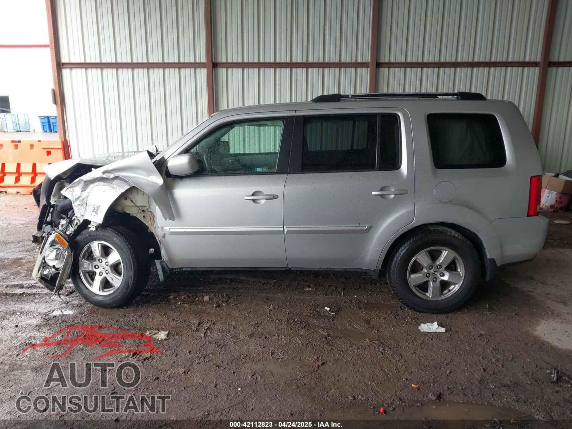 HONDA PILOT 2009 - 5FNYF38489B009456