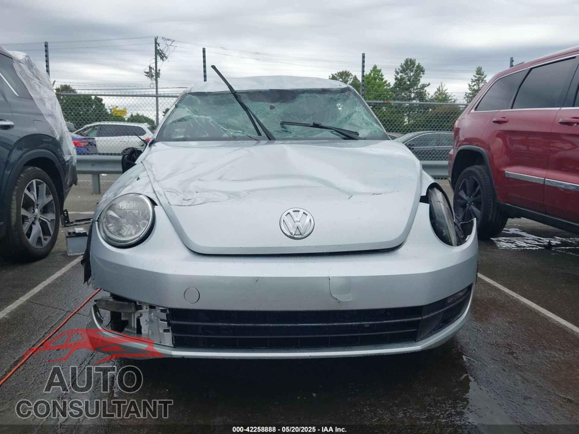 VOLKSWAGEN BEETLE 2012 - 3VWJP7AT5CM603672