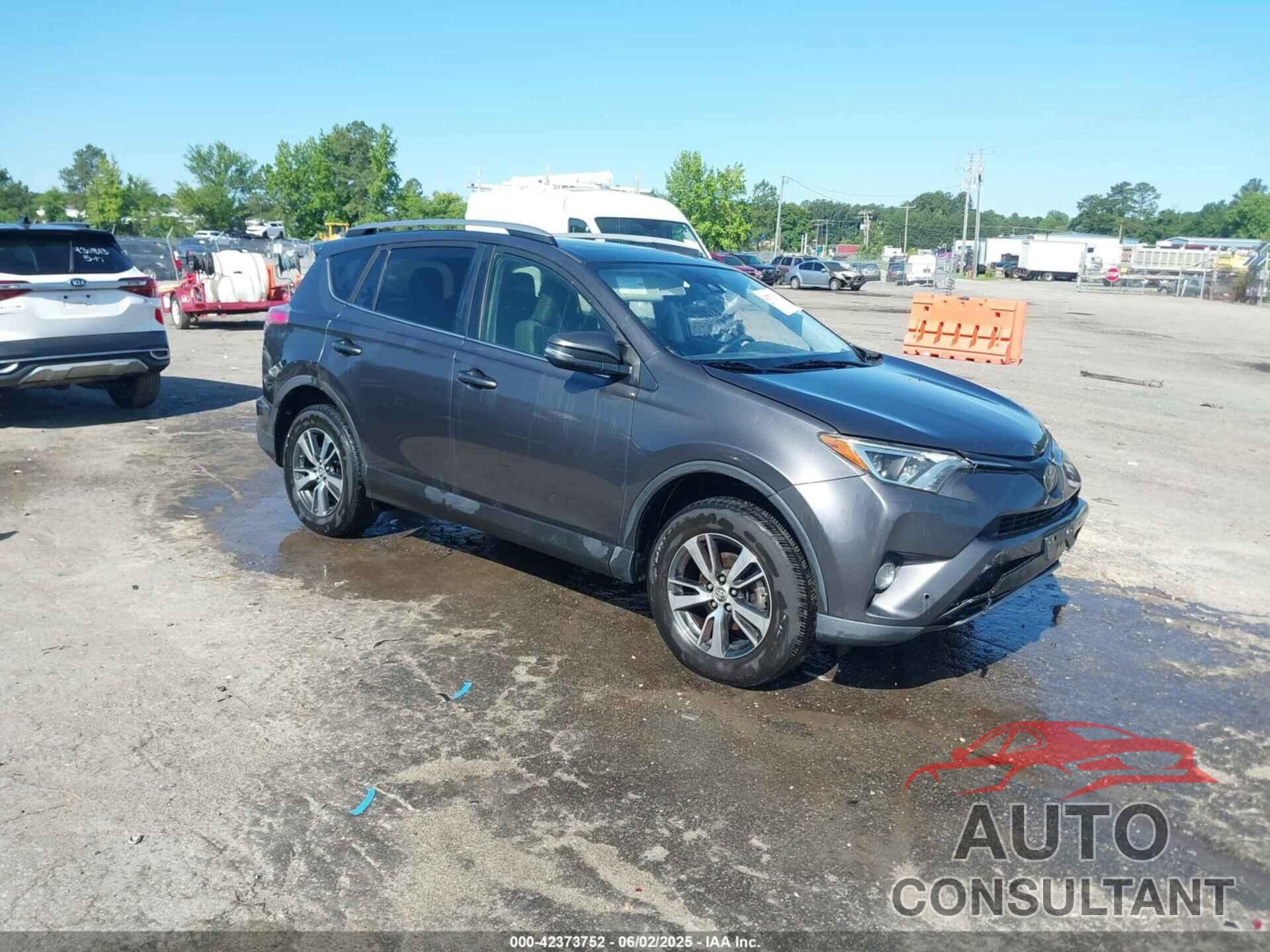 TOYOTA RAV4 2018 - JTMRFREV9JJ178922