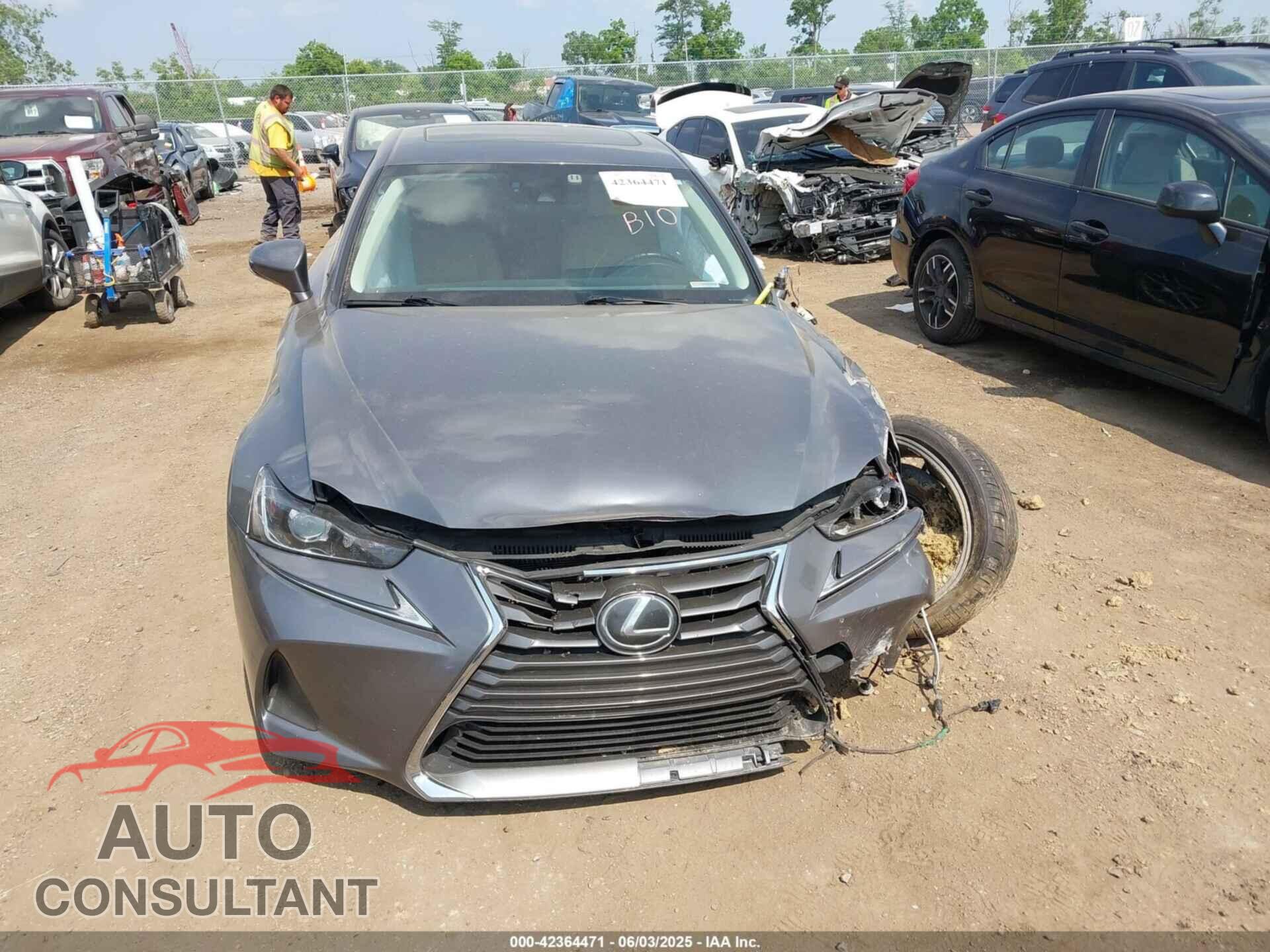 LEXUS IS 2018 - JTHBA1D23J5063488