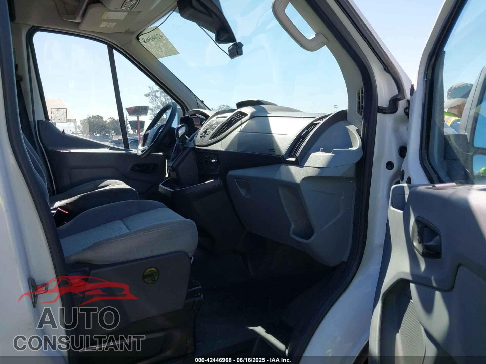 FORD TRANSIT-150 2015 - 1FTNE2CM4FKA07886